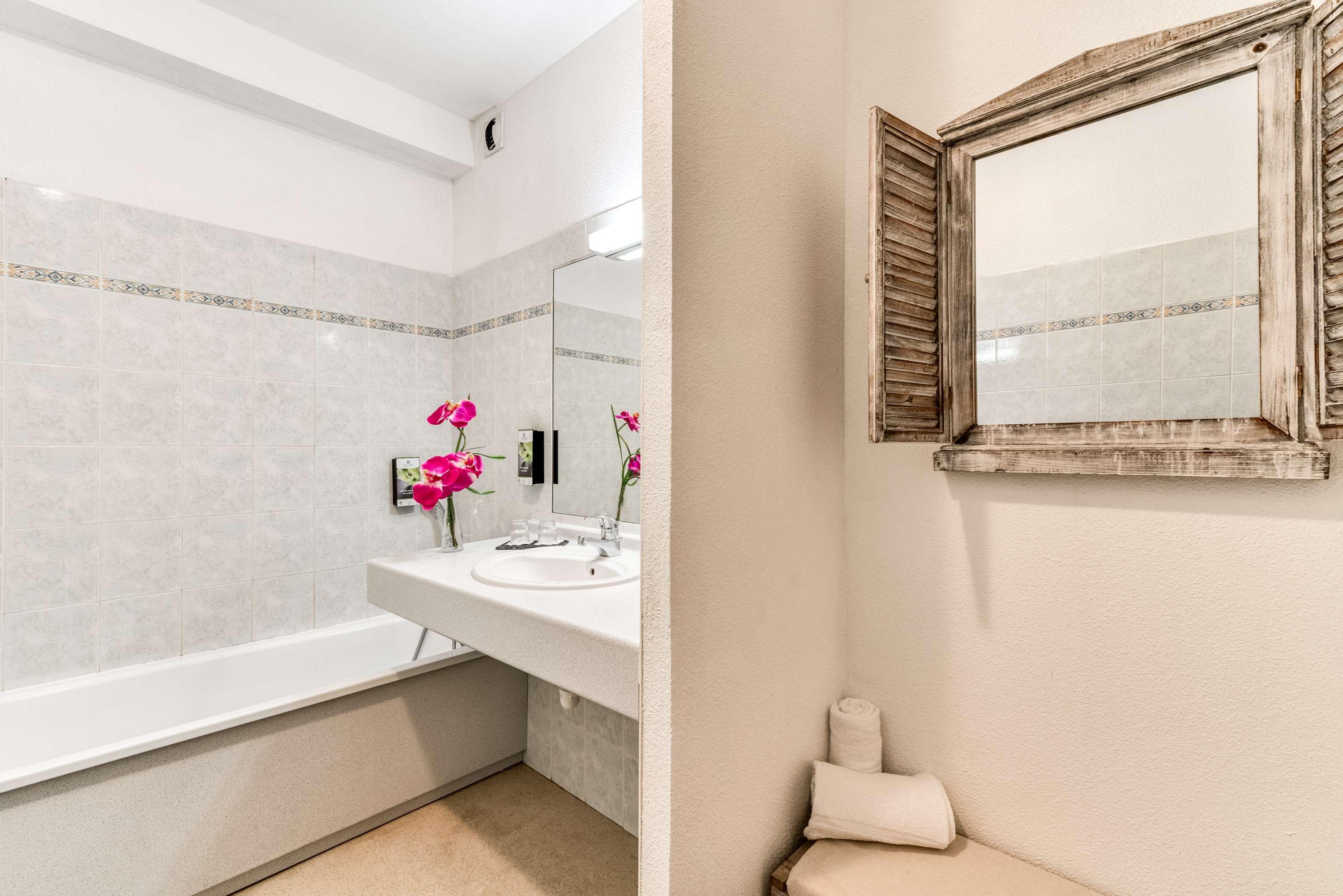 Family Room Capacity 5