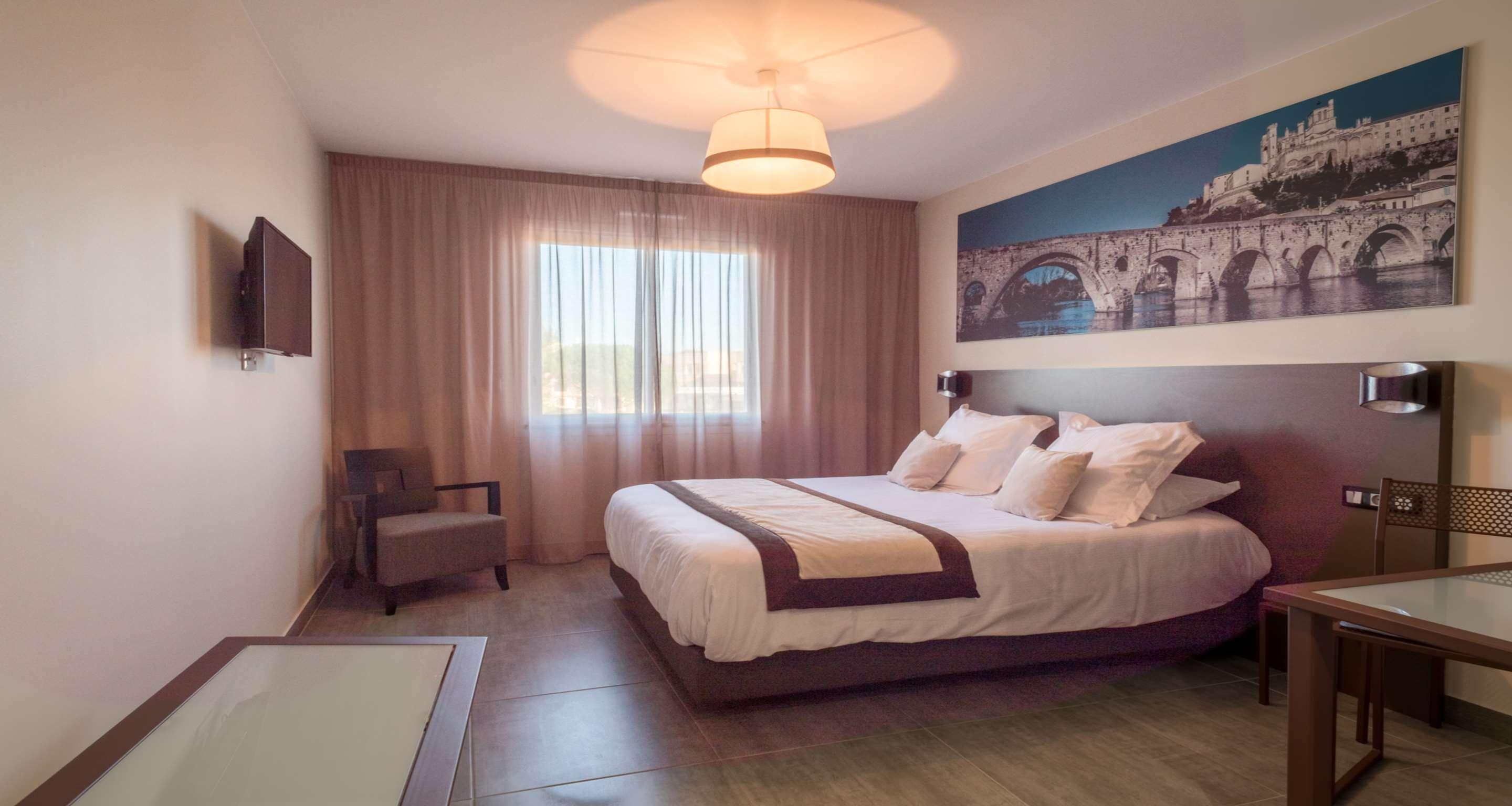 Double Classic Queen Bed