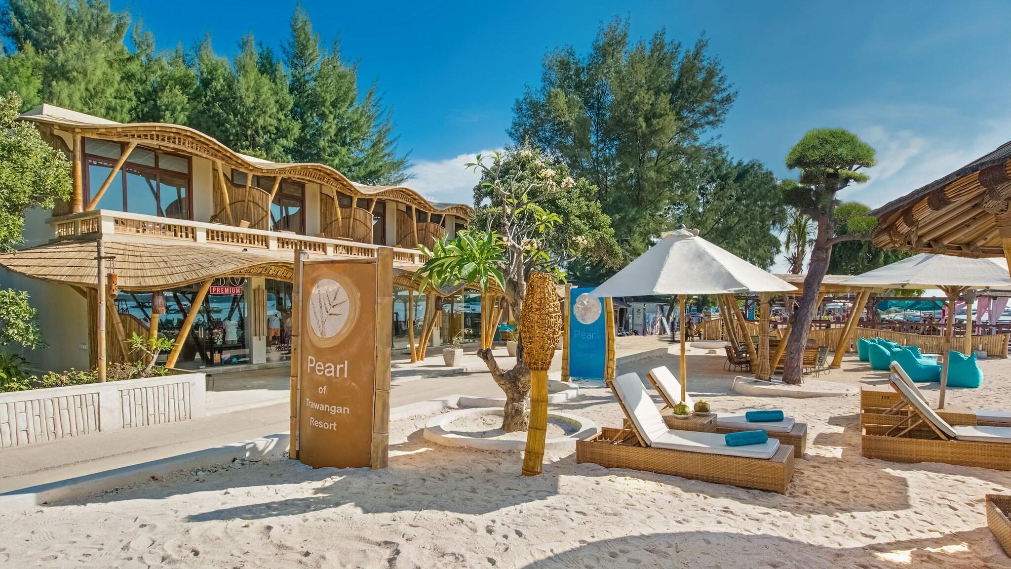 Double Ocean View Queen Bed