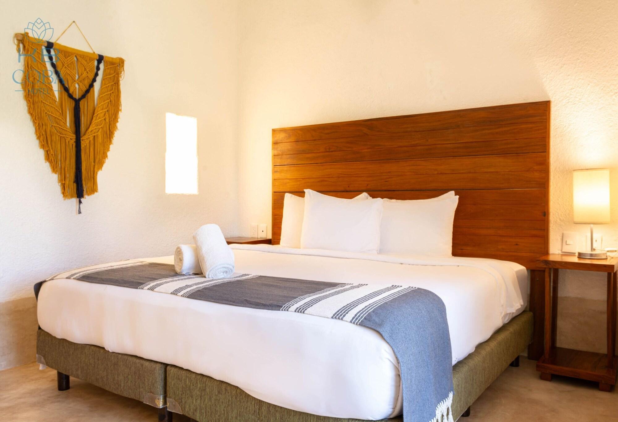 Double Deluxe Queen Bed