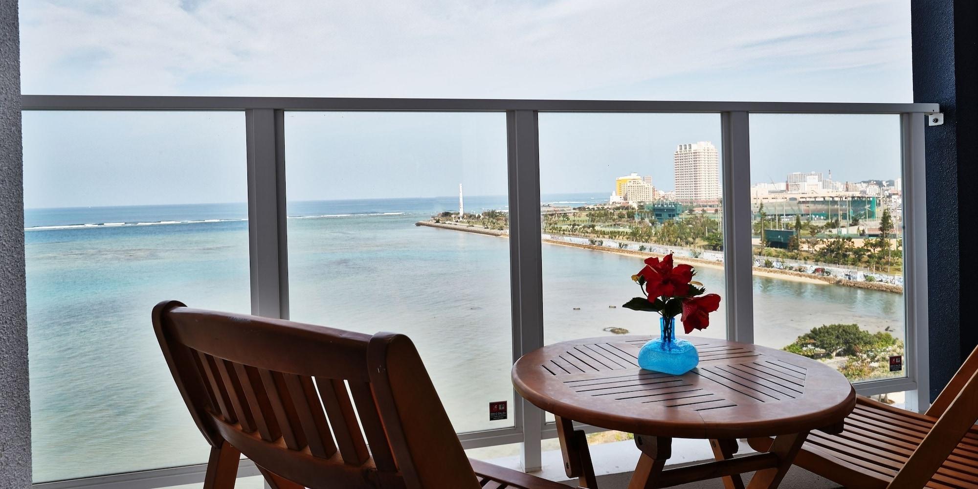 Twin Deluxe with Views