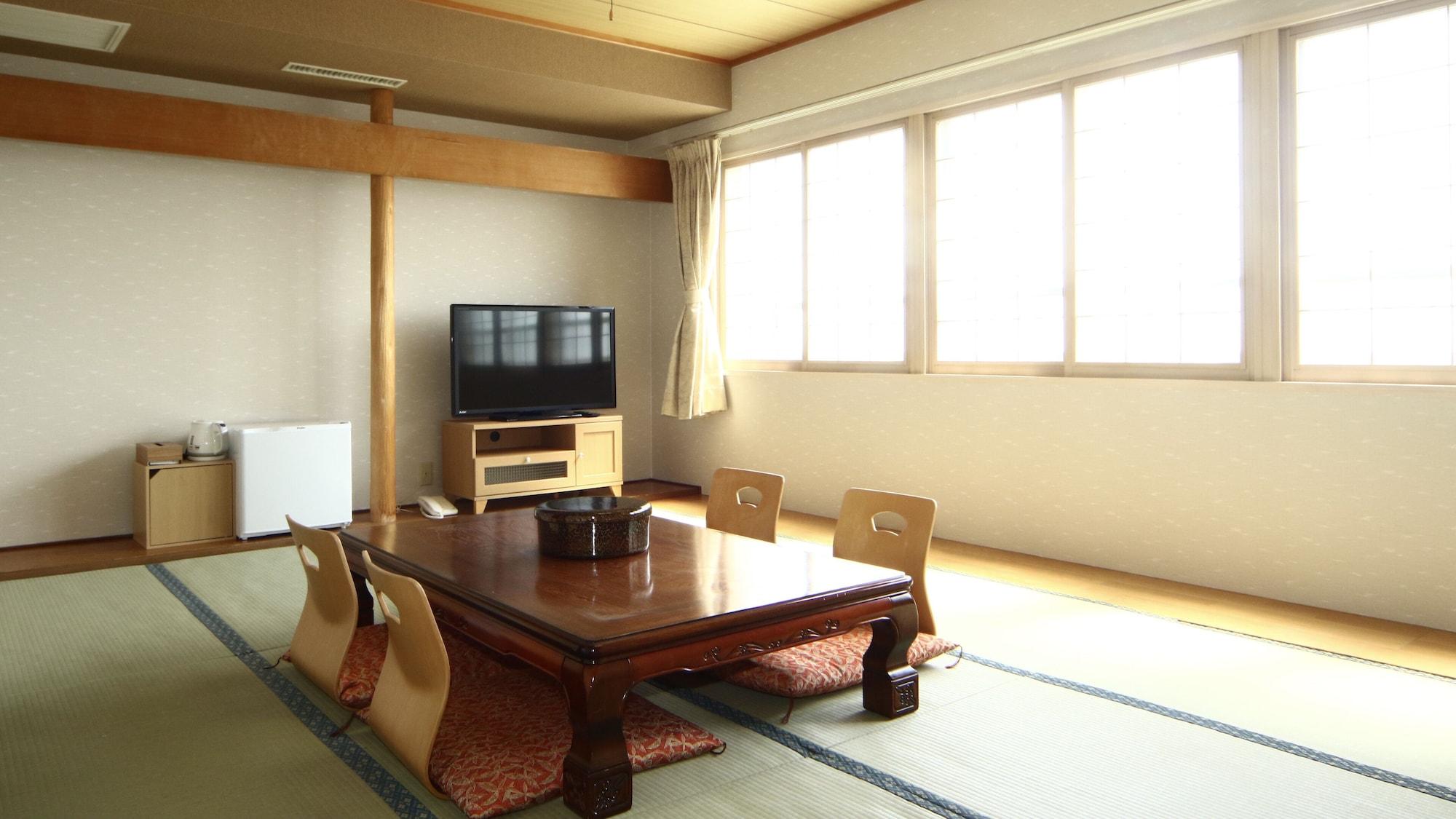 Quadruple Non Smoking