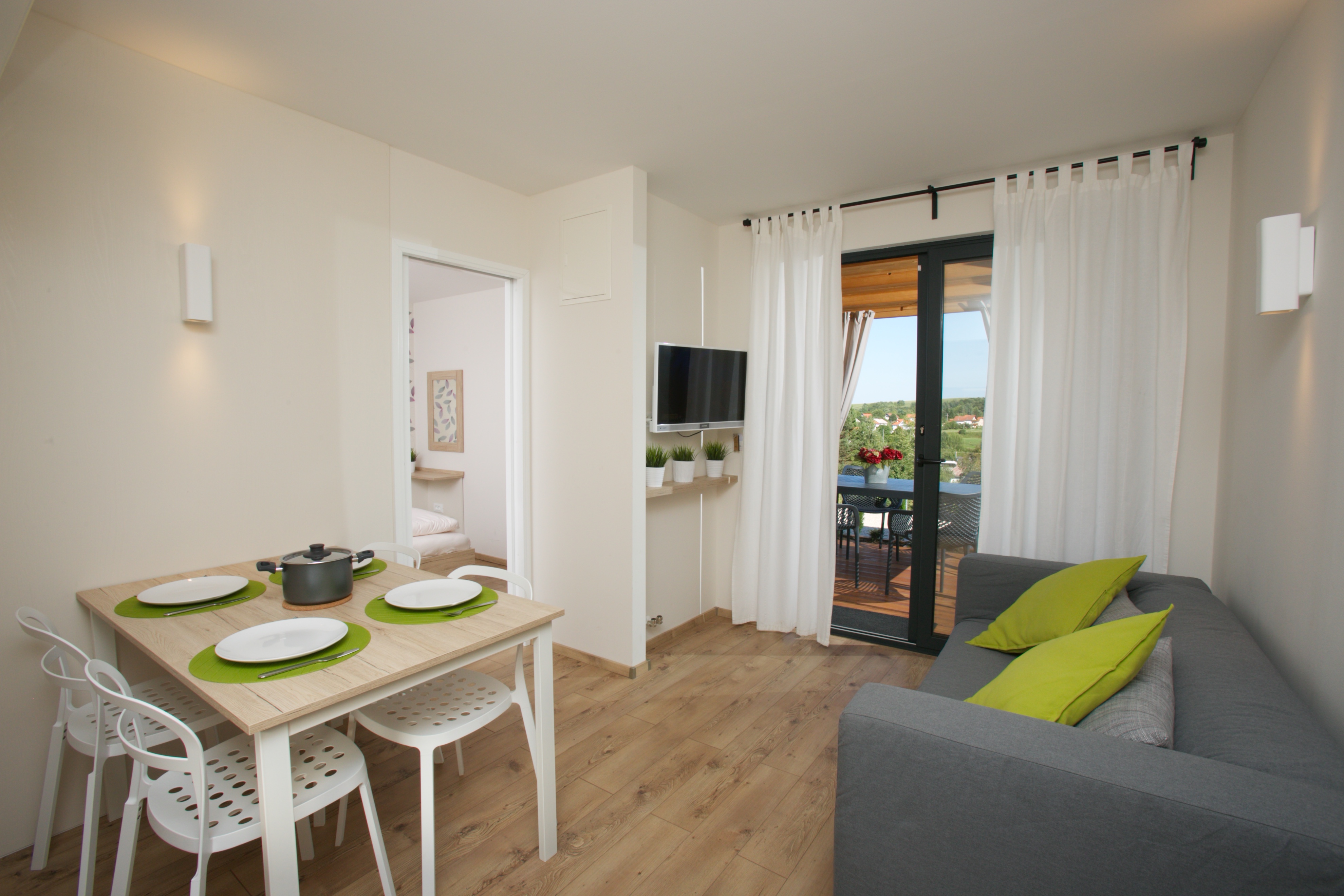 Mobile Home Two Bedrooms Two Bathrooms