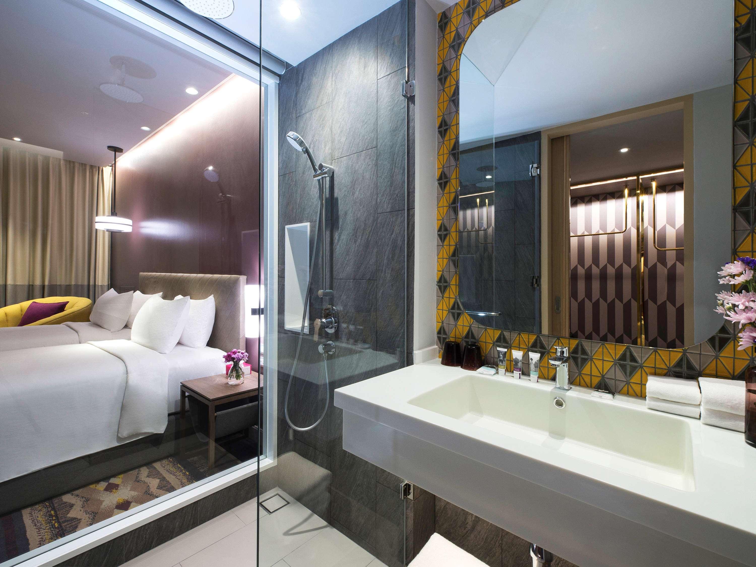 Twin Deluxe City View