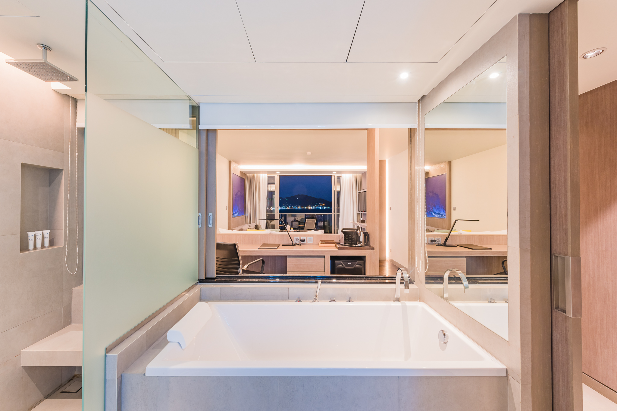 Room Partial Ocean View