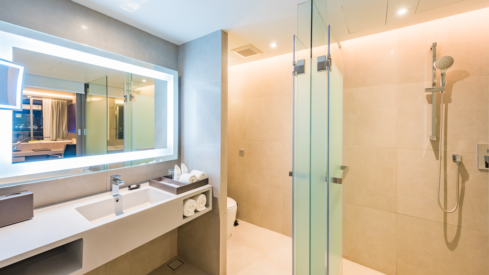 Room Partial Ocean View