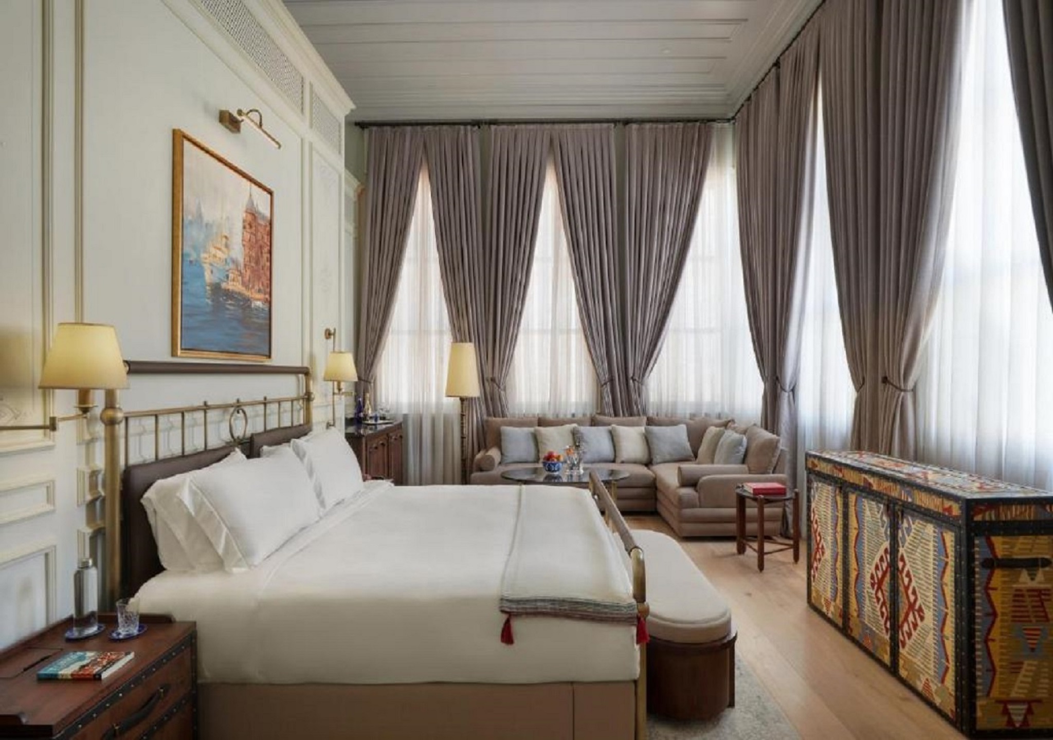 Junior Suite King Size Bed