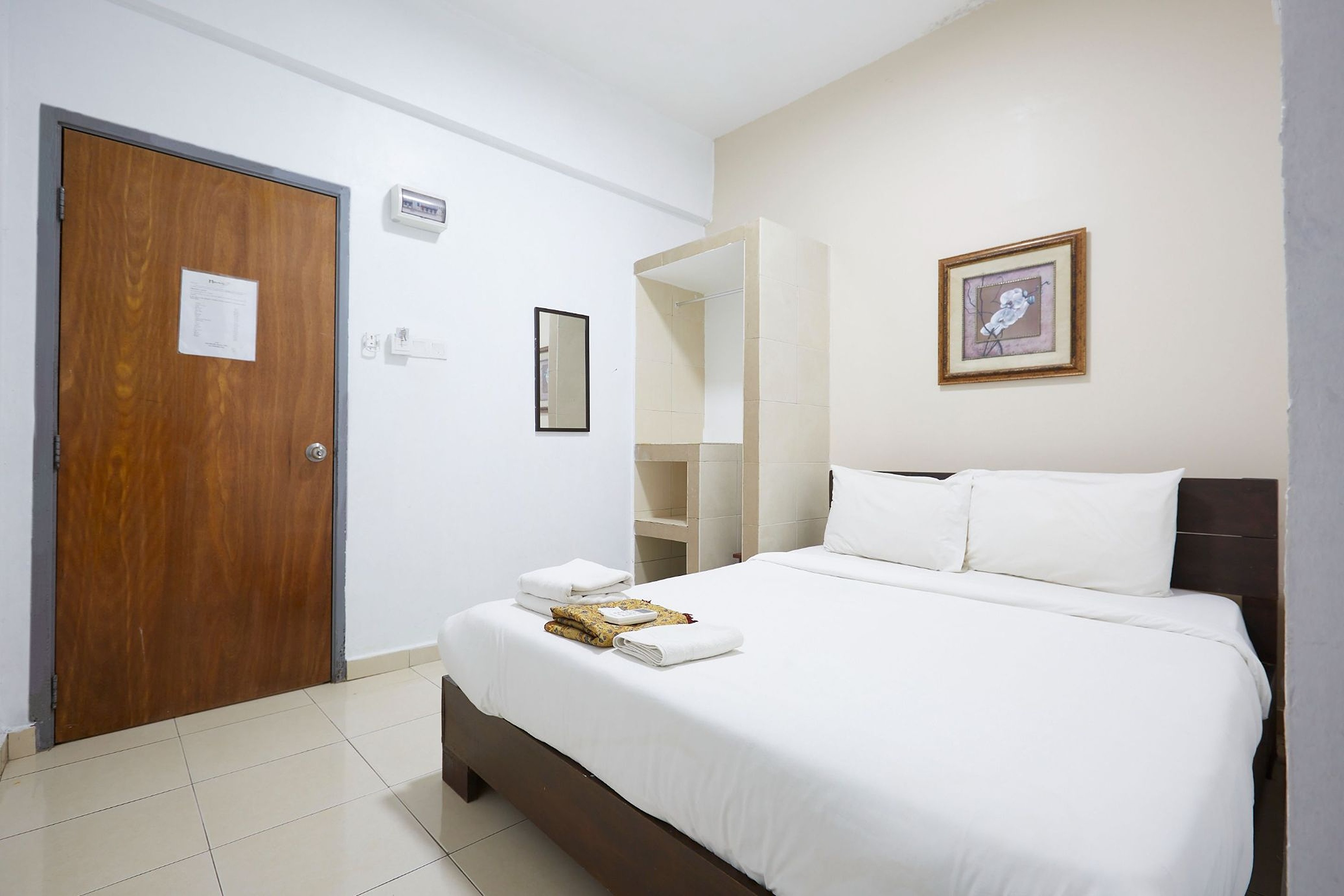 Double Deluxe Queen Bed