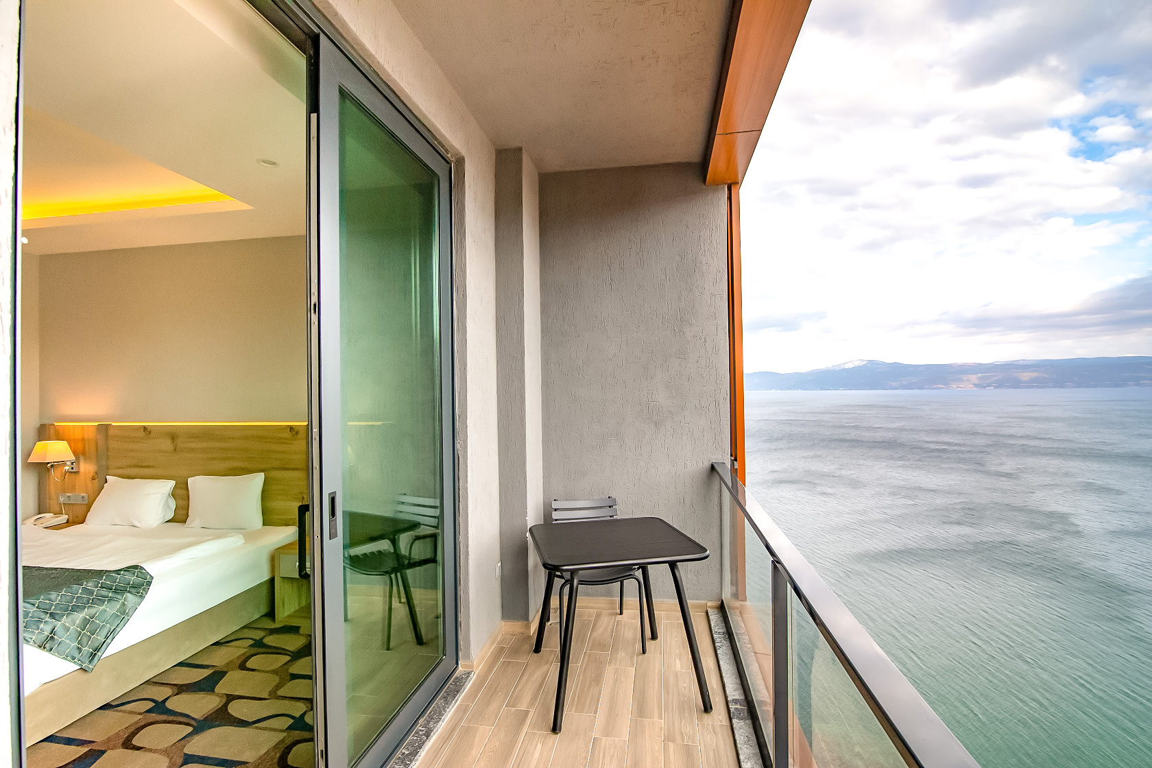 Double Deluxe Sea View with Balcony