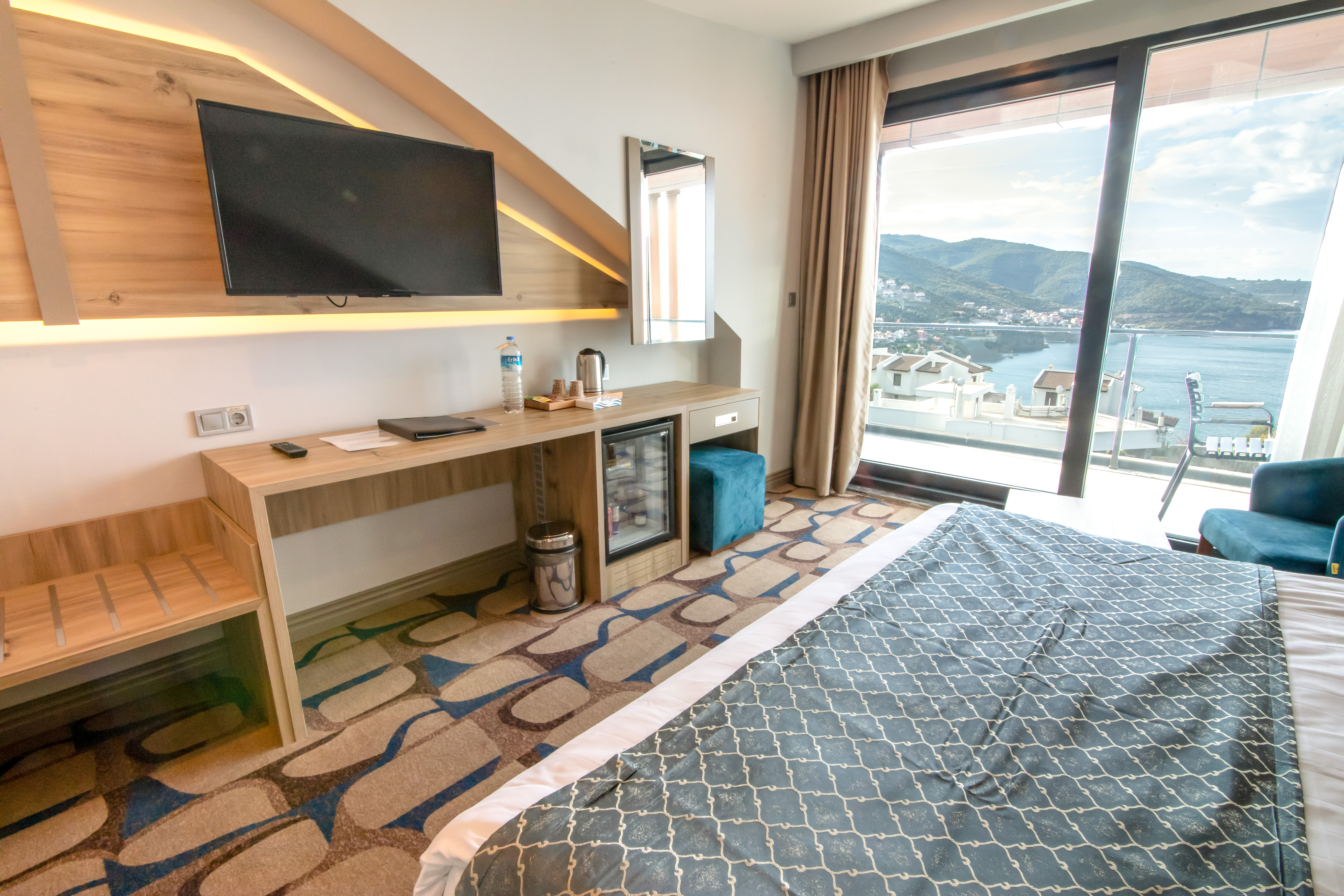 Double Deluxe Sea View with Balcony