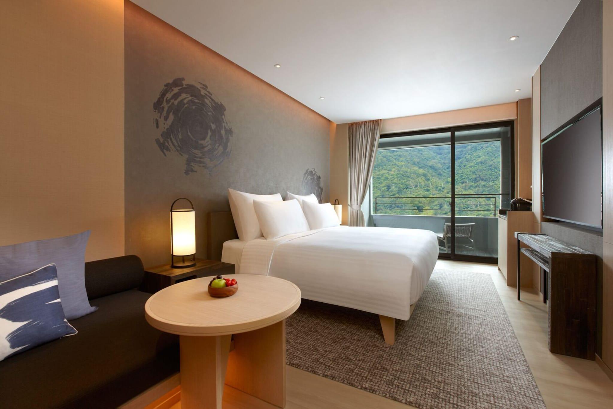 Double Superior King Bed