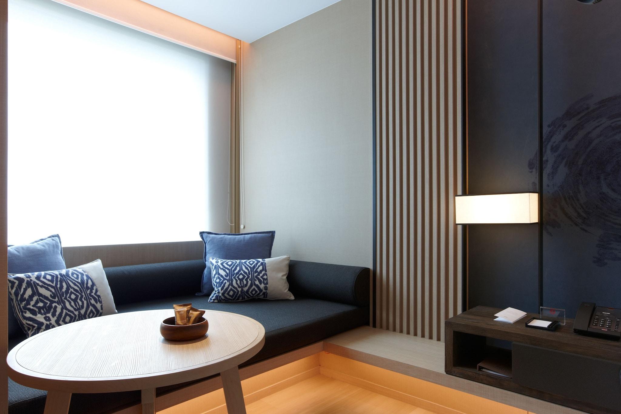 Double Deluxe King Bed