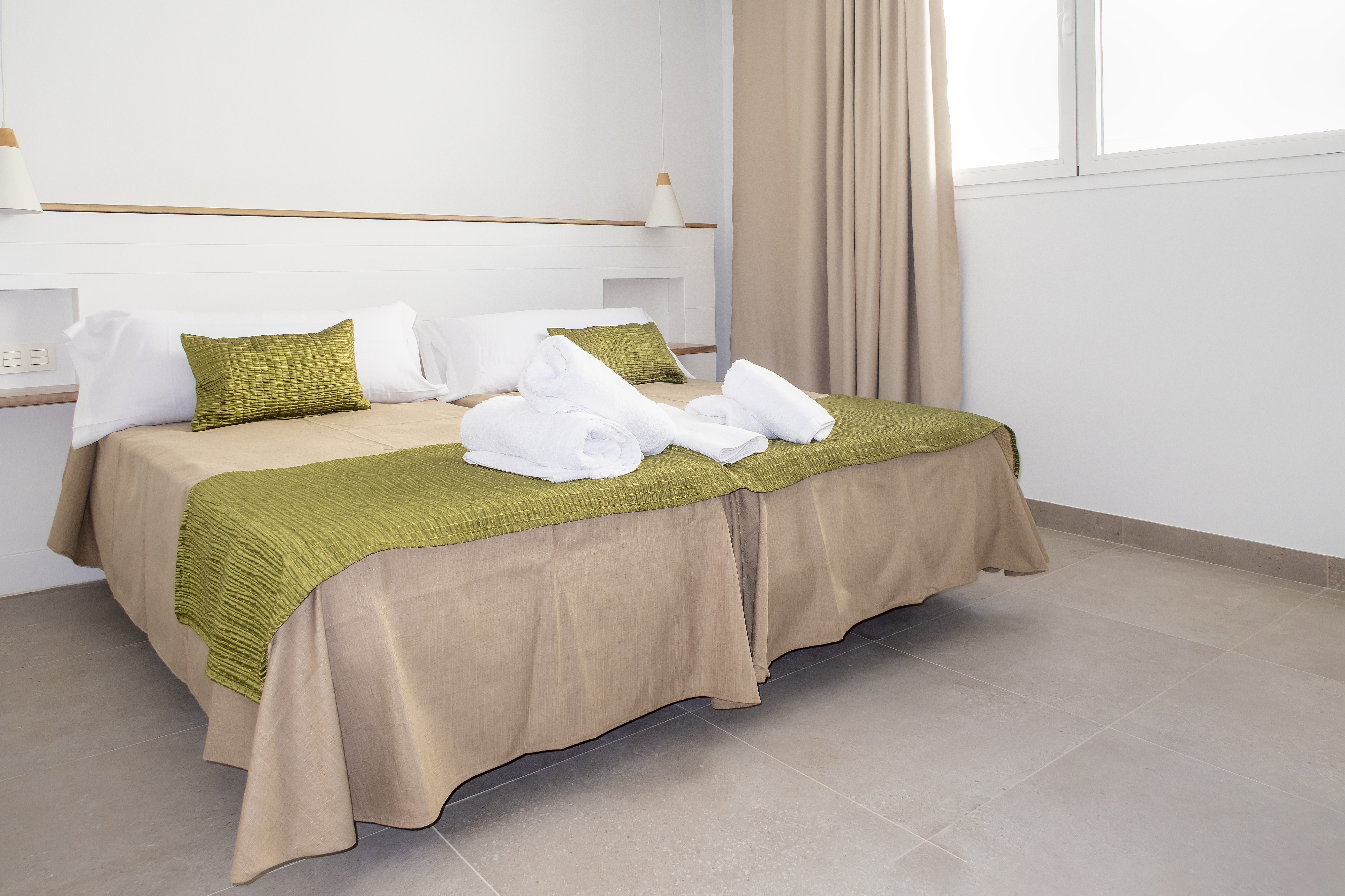 Double or Twin Standard