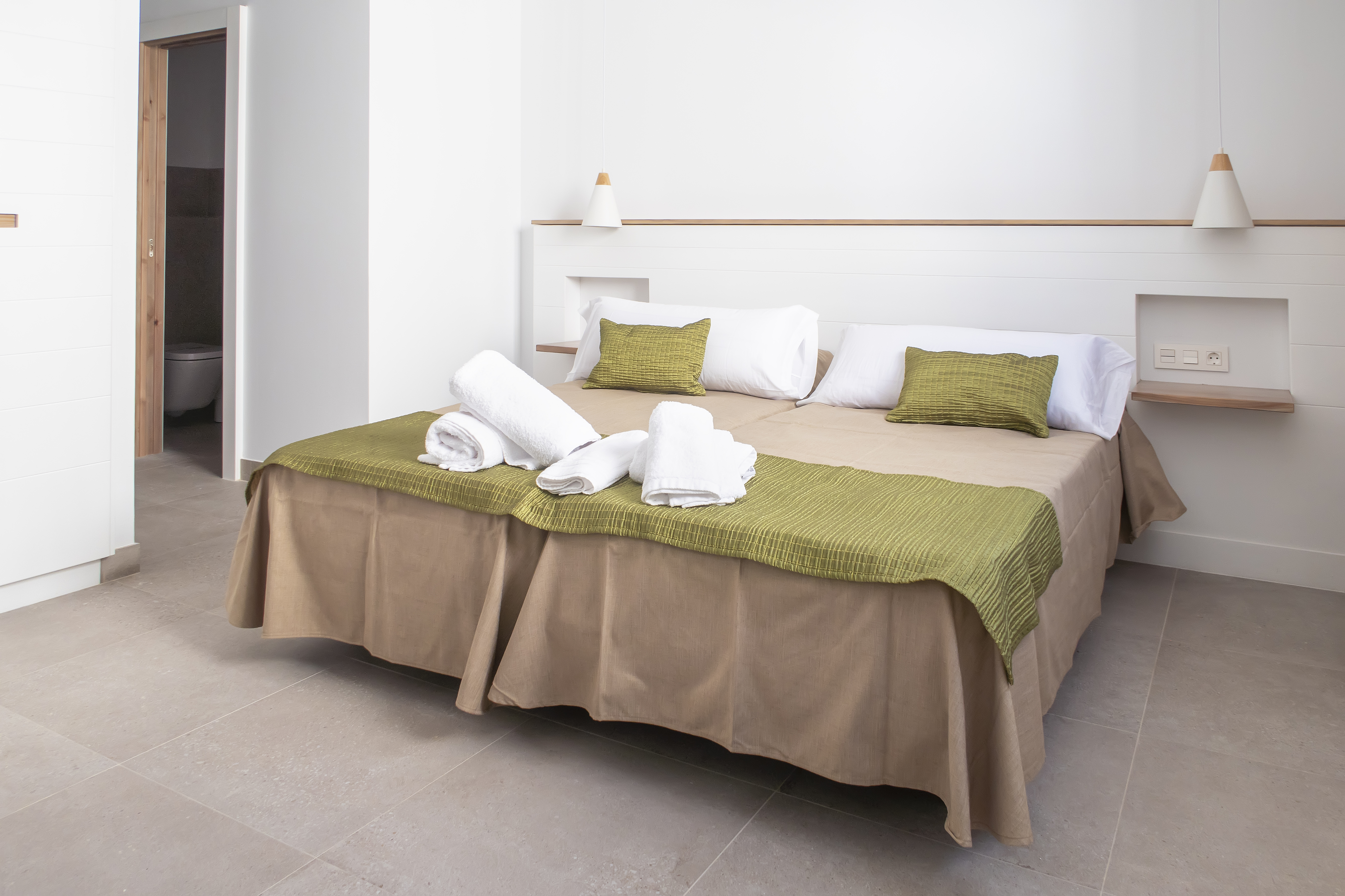 Double or Twin Standard