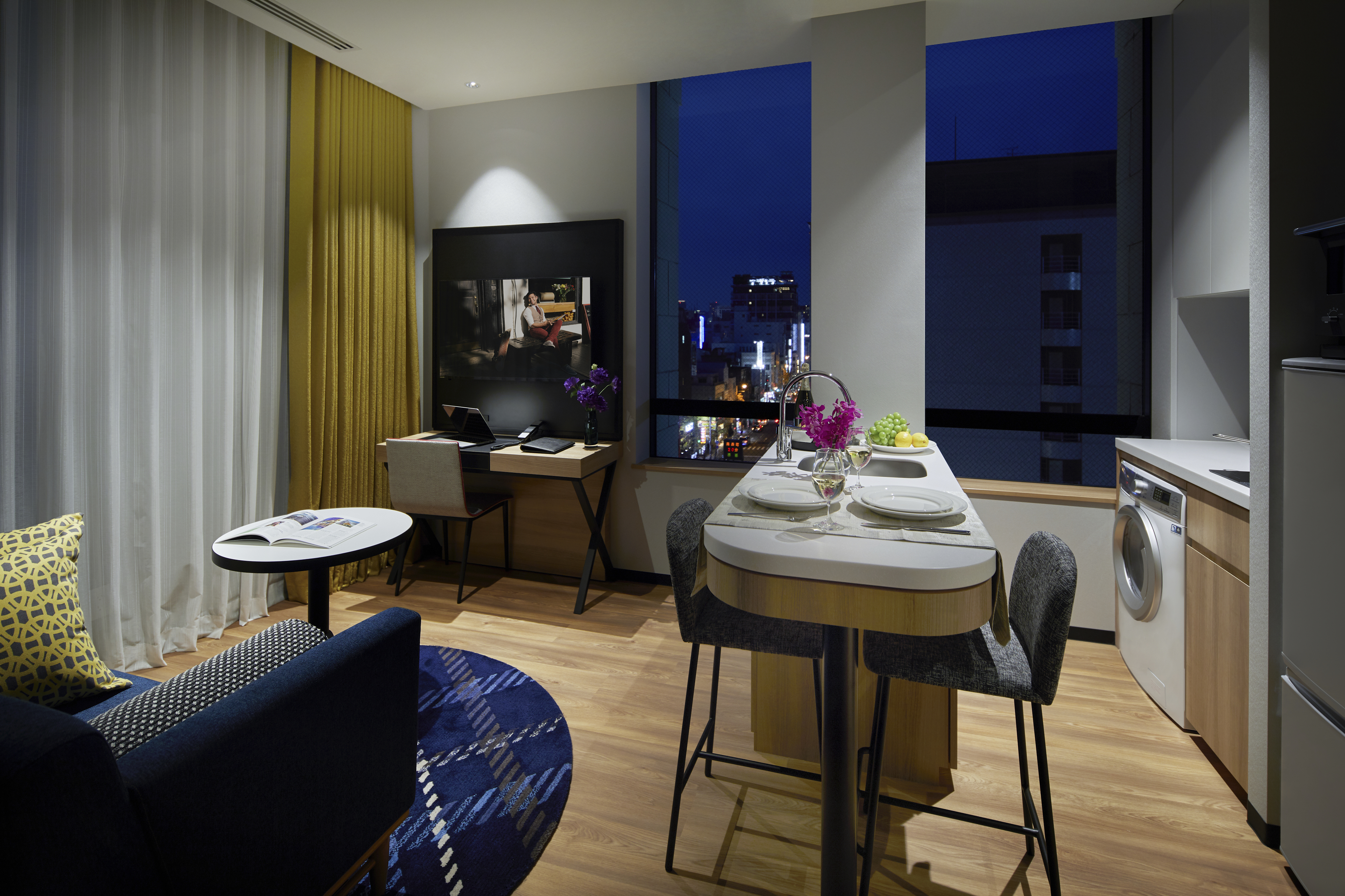 Double Luxury One Bedroom