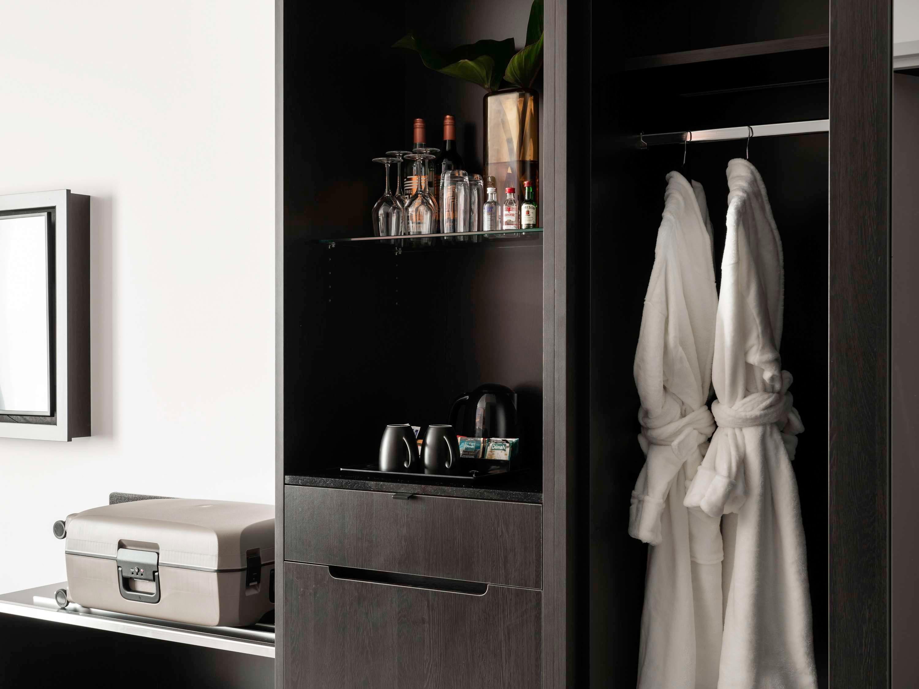 Double Executive King Bed