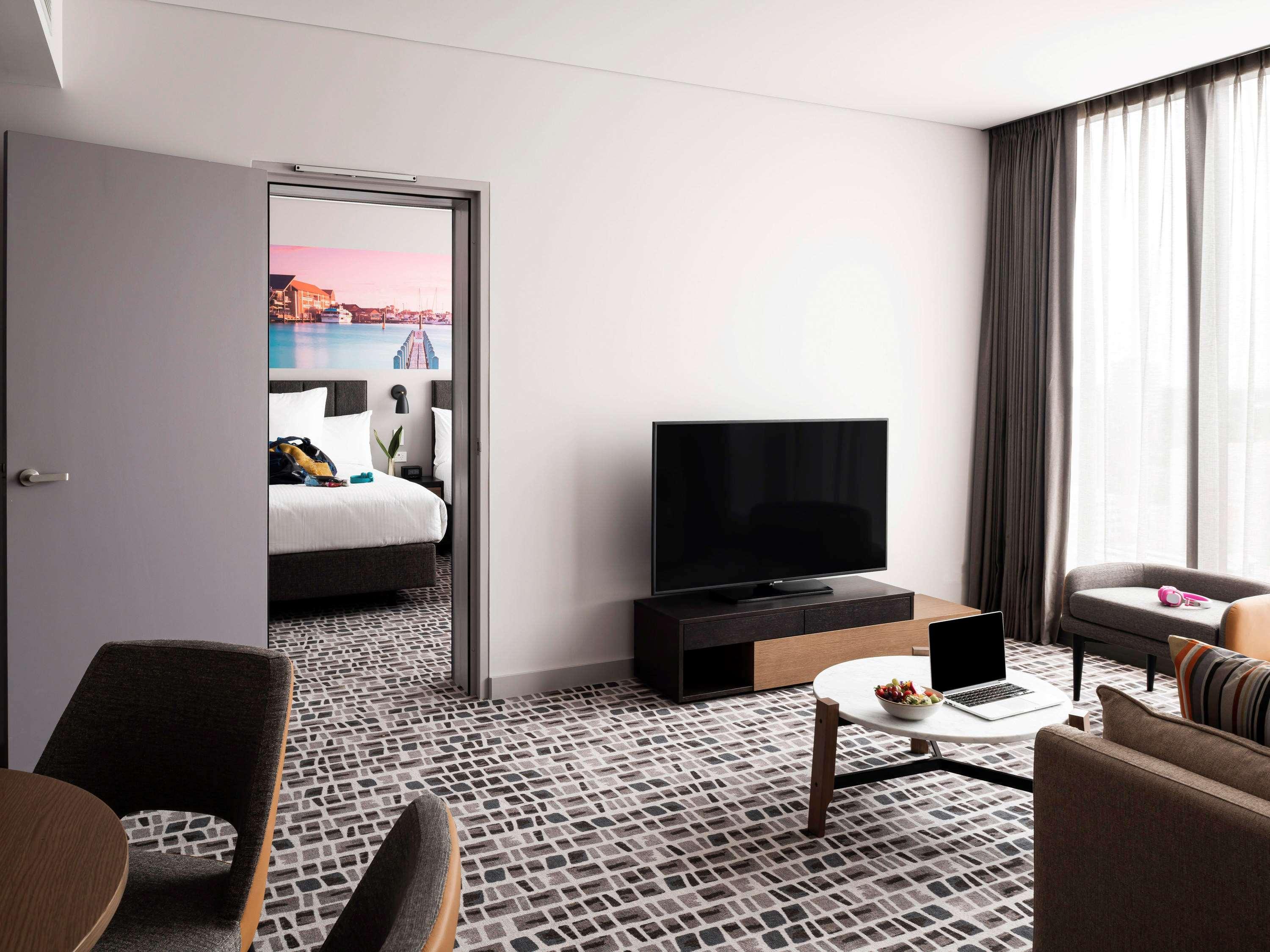 Room Deluxe King Bed