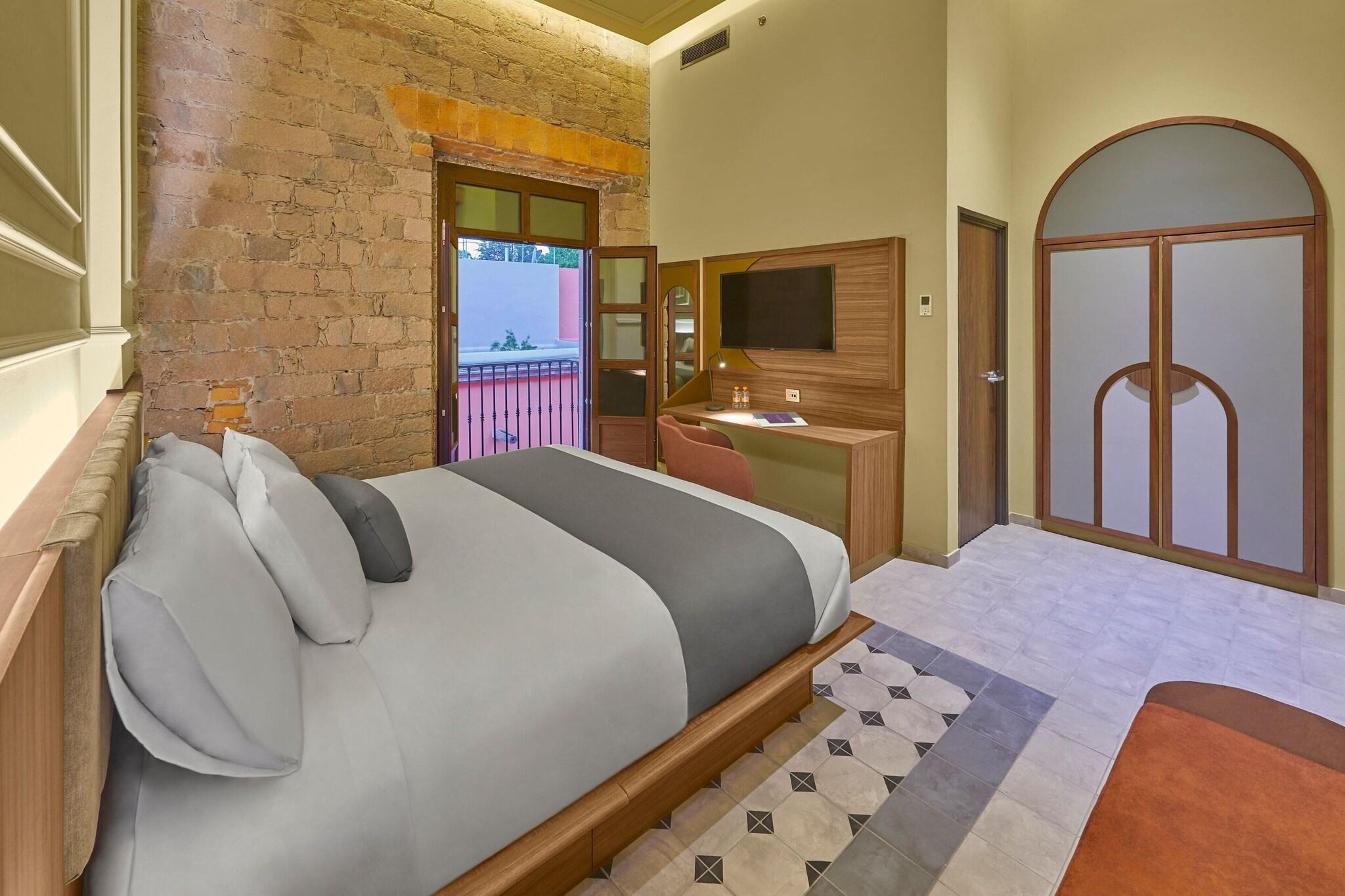 Double King Size Bed