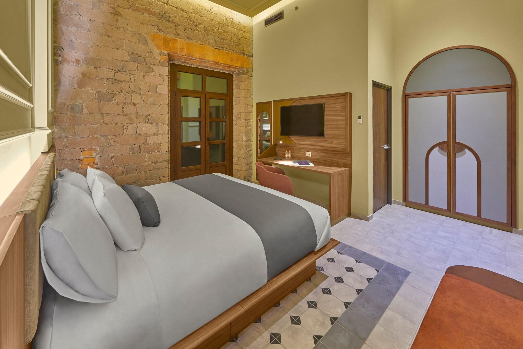 Double King Size Bed