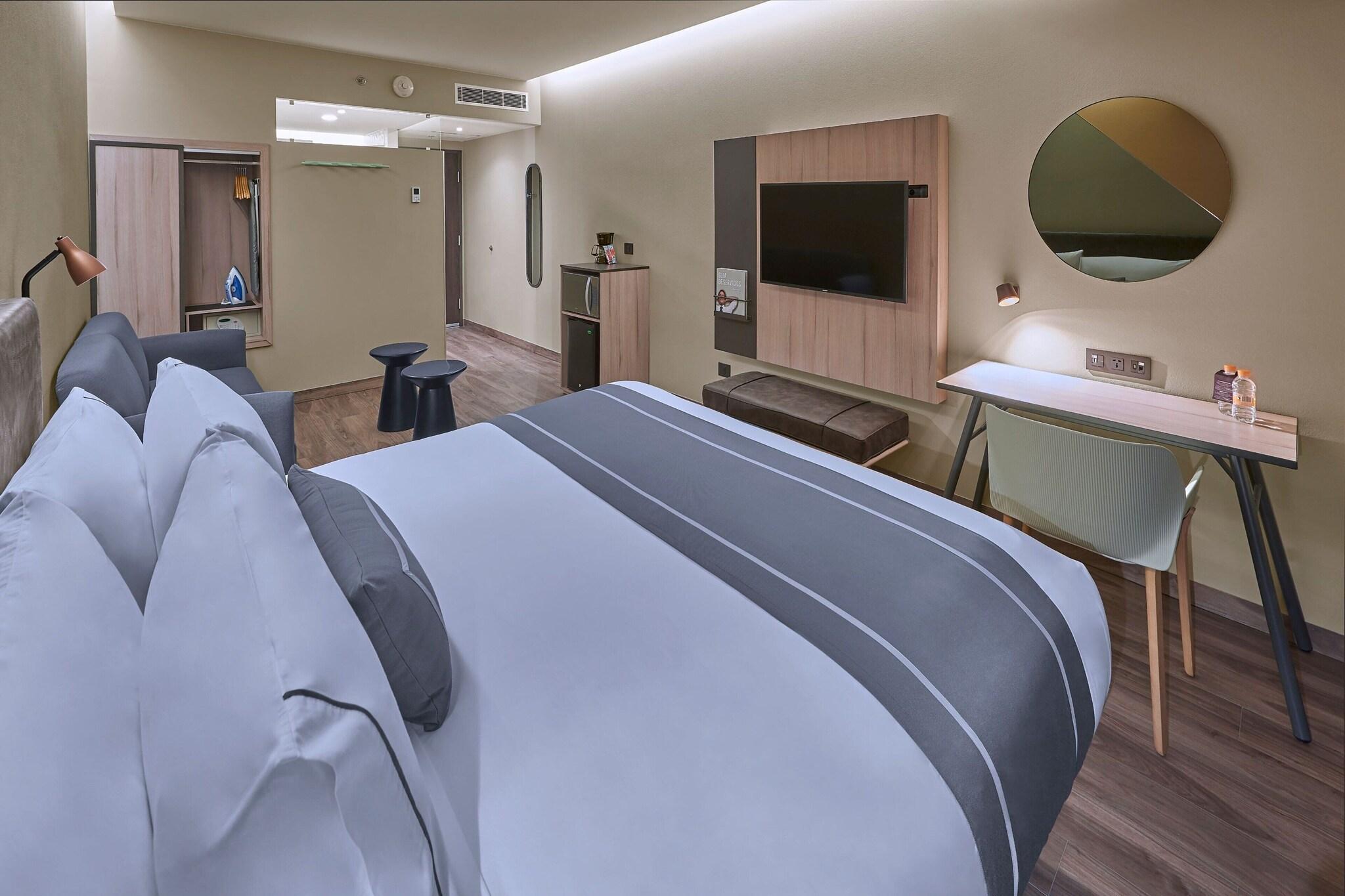 Double or Twin Superior King Bed