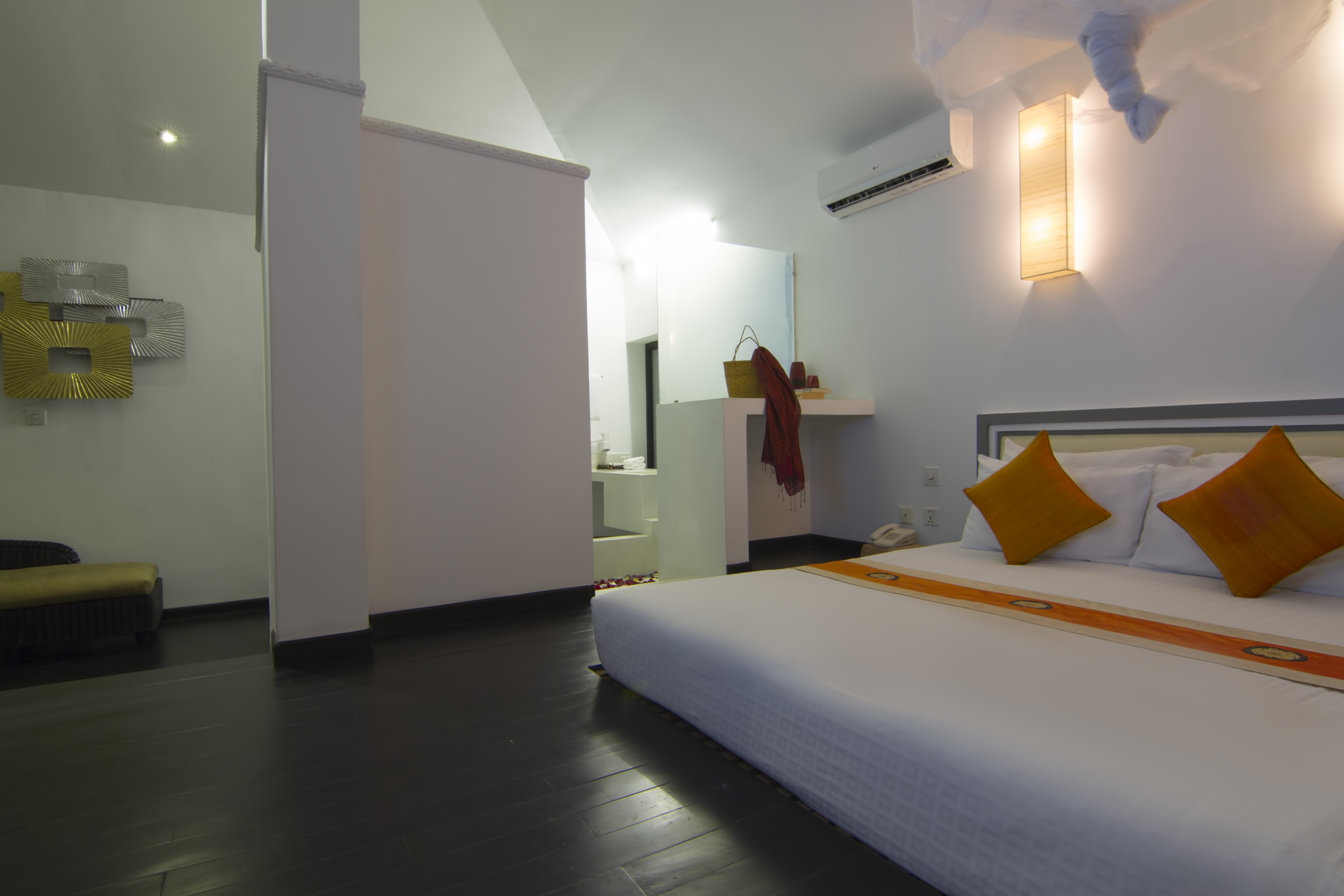 Junior Suite with Balcony