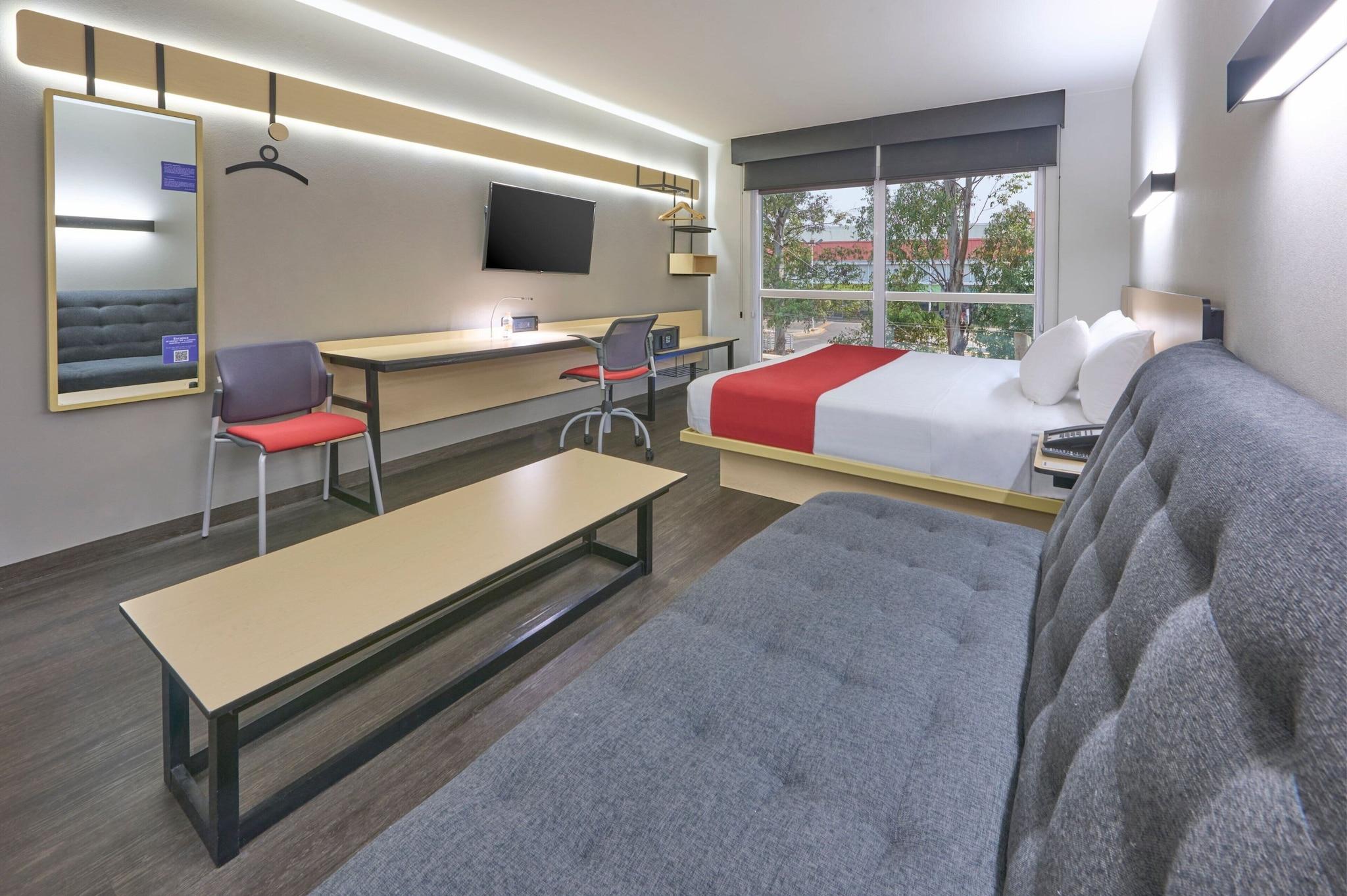 Double or Twin Superior King Bed