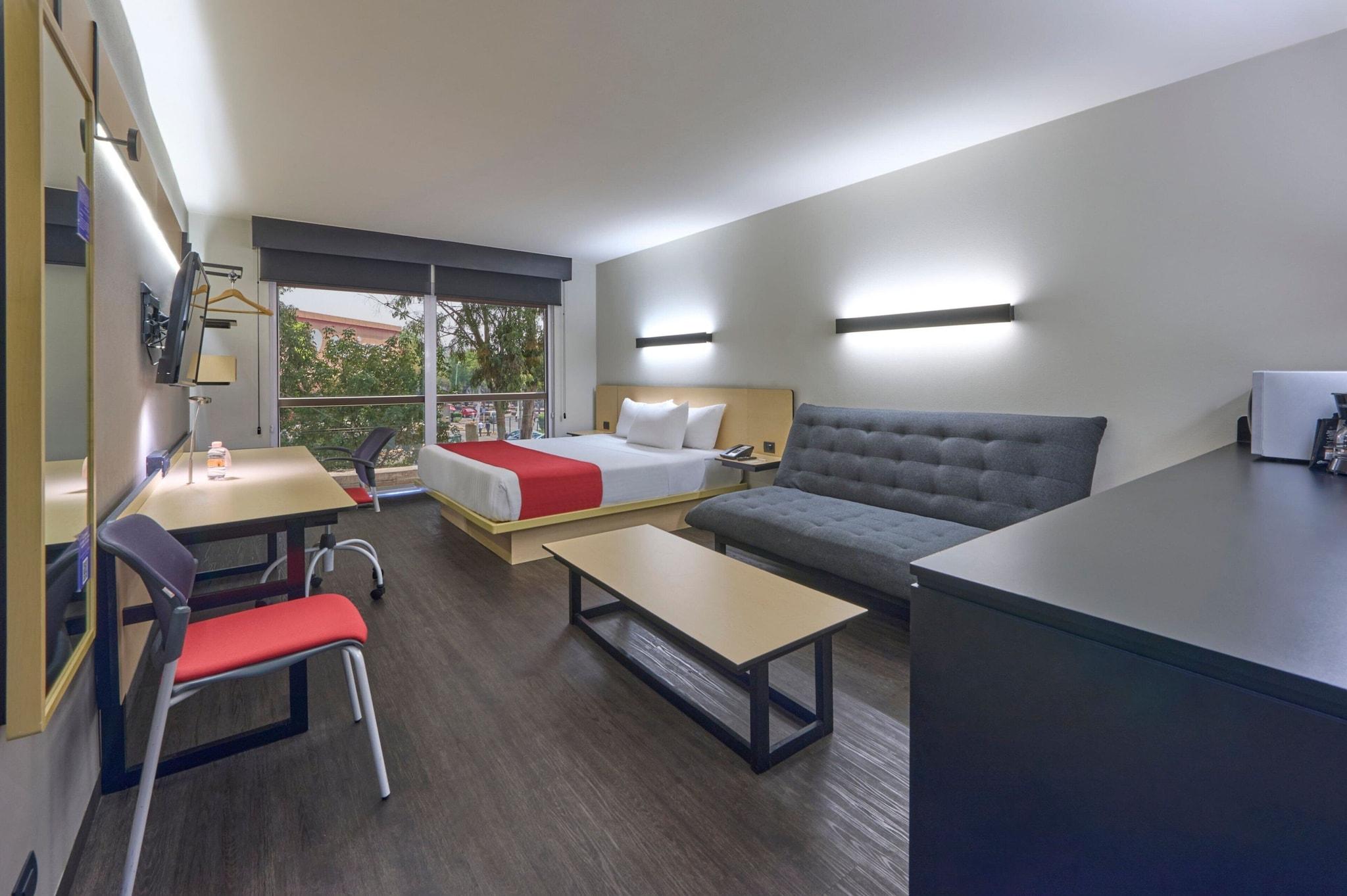 Double or Twin Superior King Bed