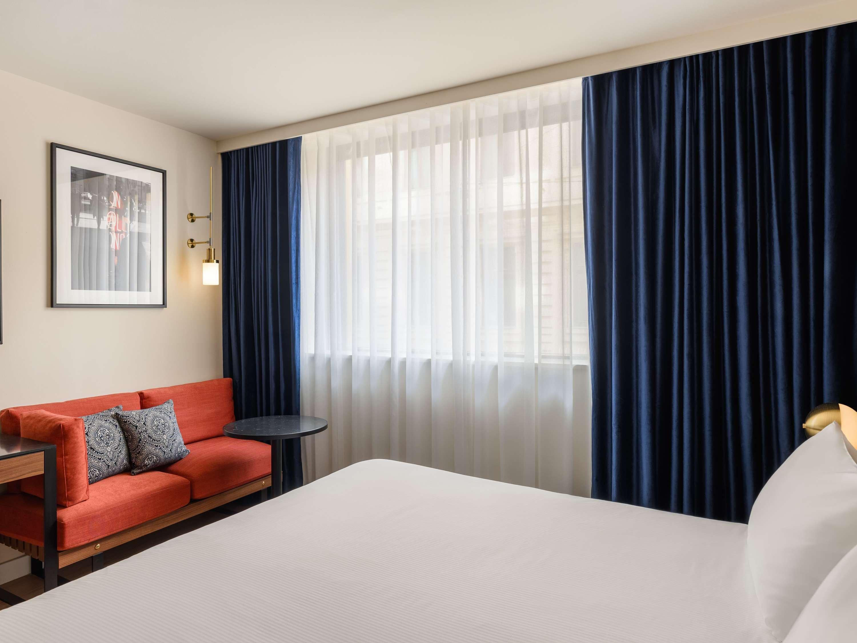 Double Deluxe King Bed