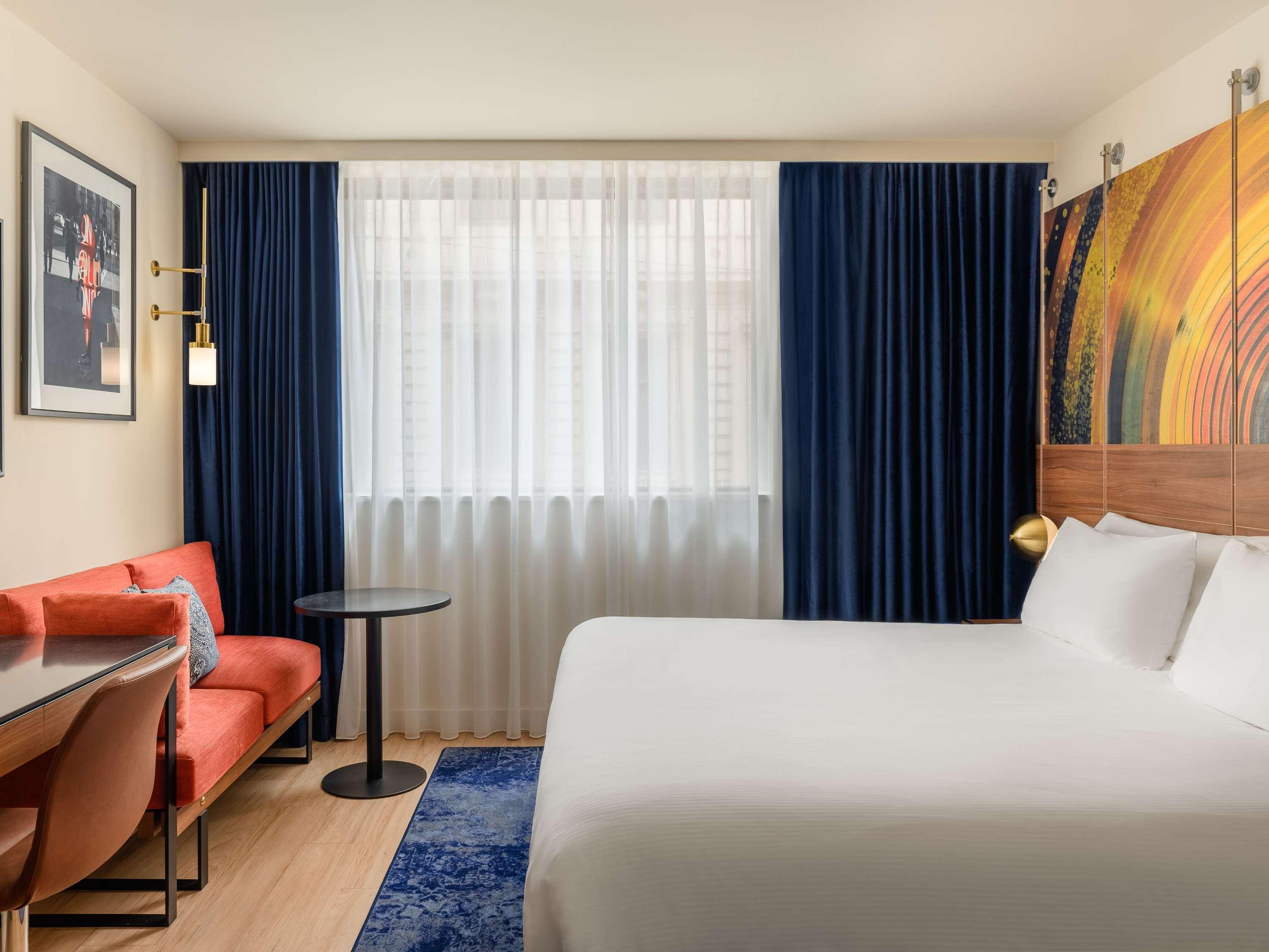 Double Deluxe King Bed