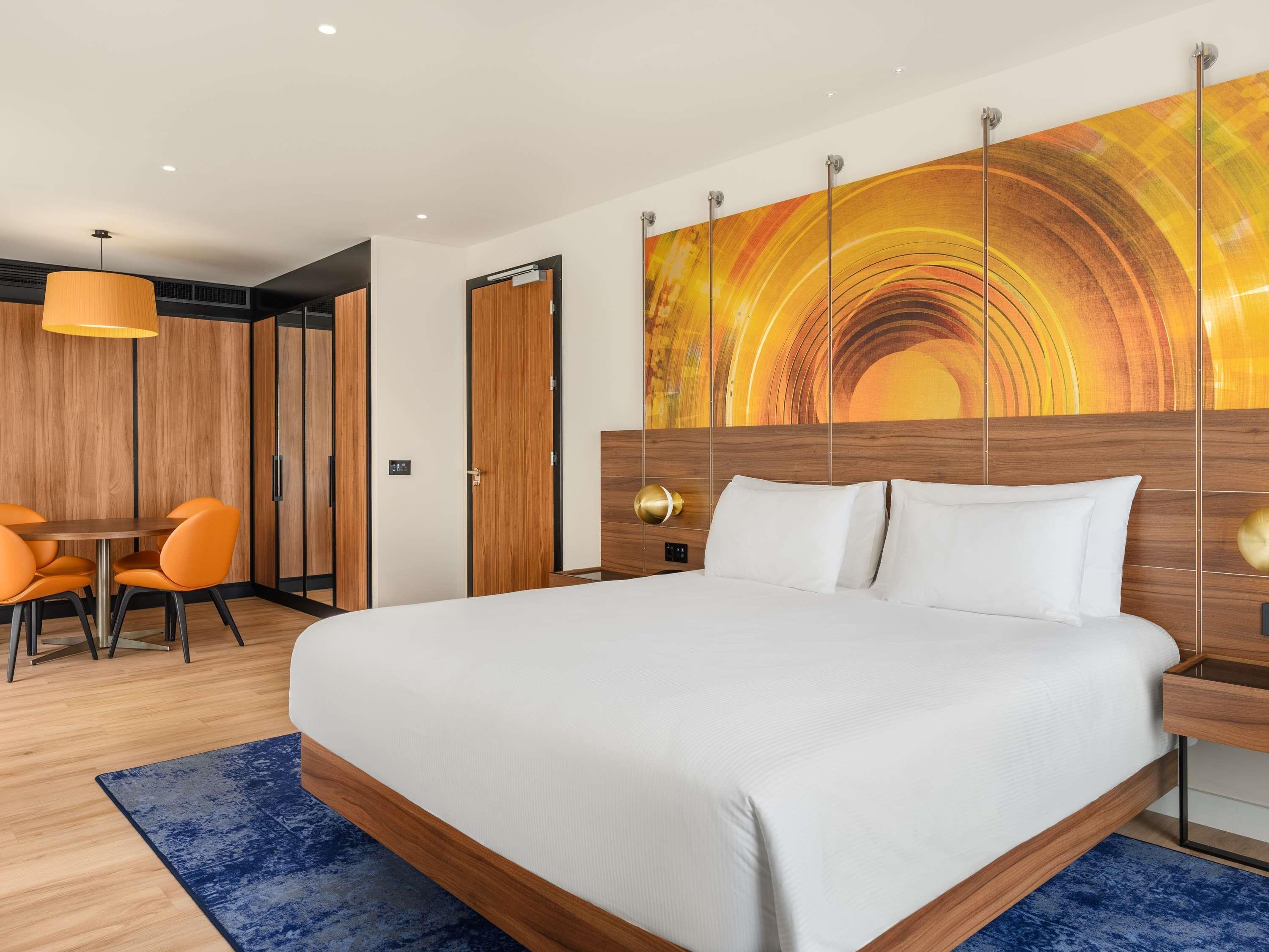 Junior Suite King Size Bed