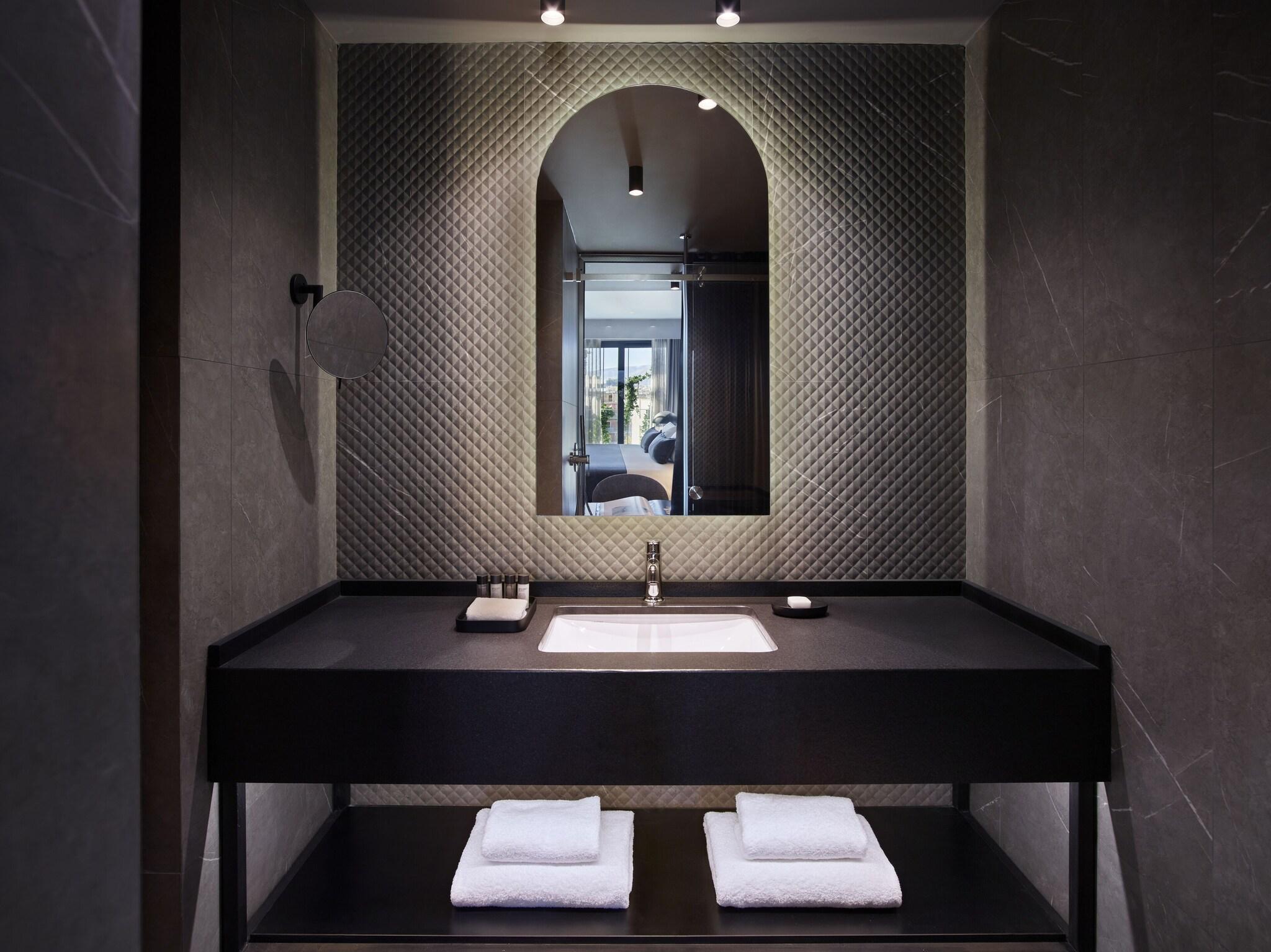 Double Superior King Bed