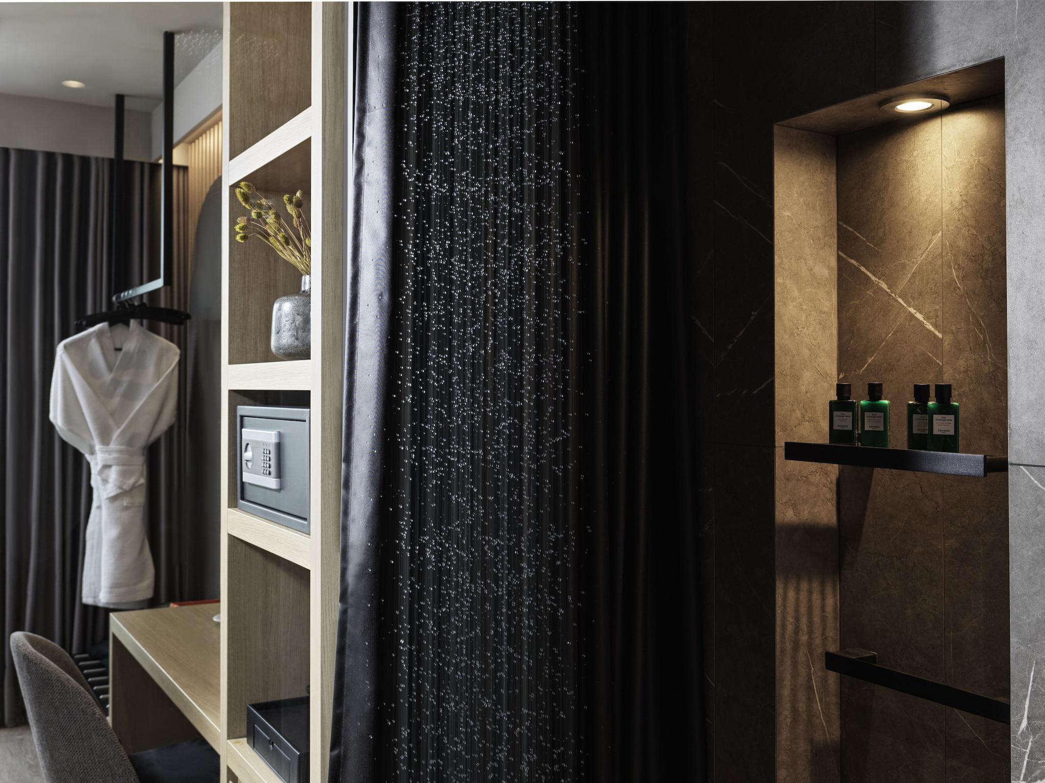 Double Premium City View