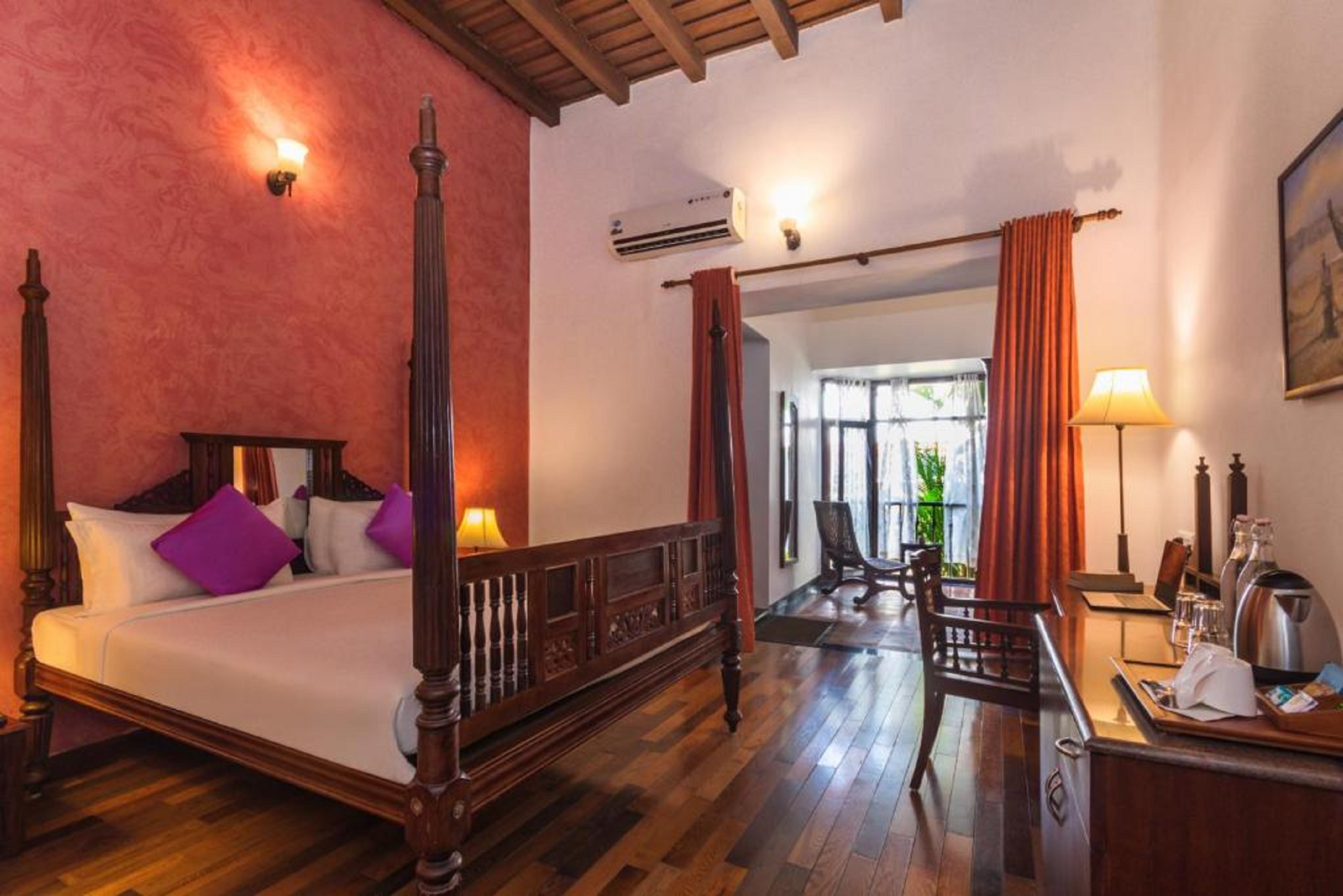 Double or Twin One Bedroom