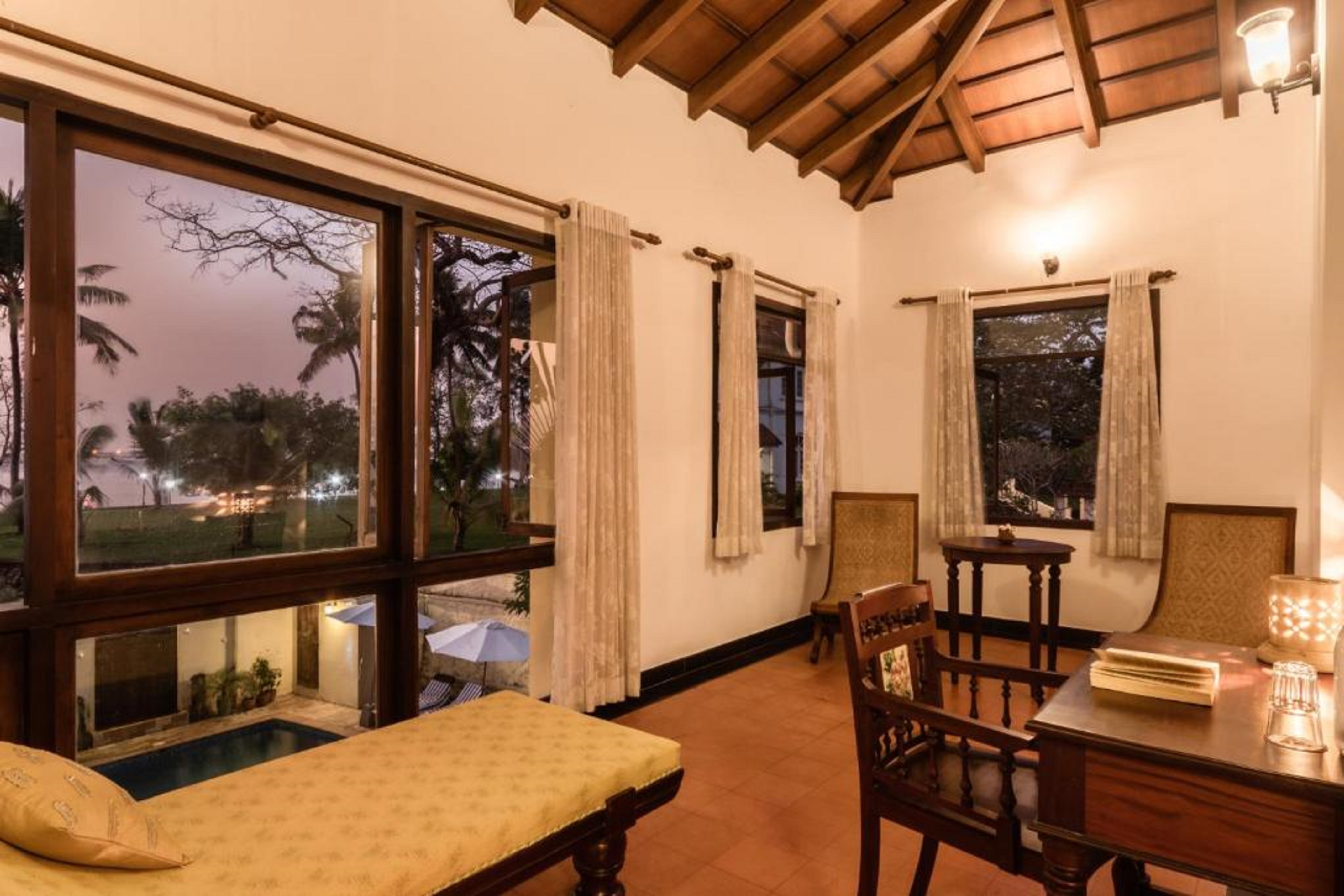 Double or Twin Classic One Bedroom