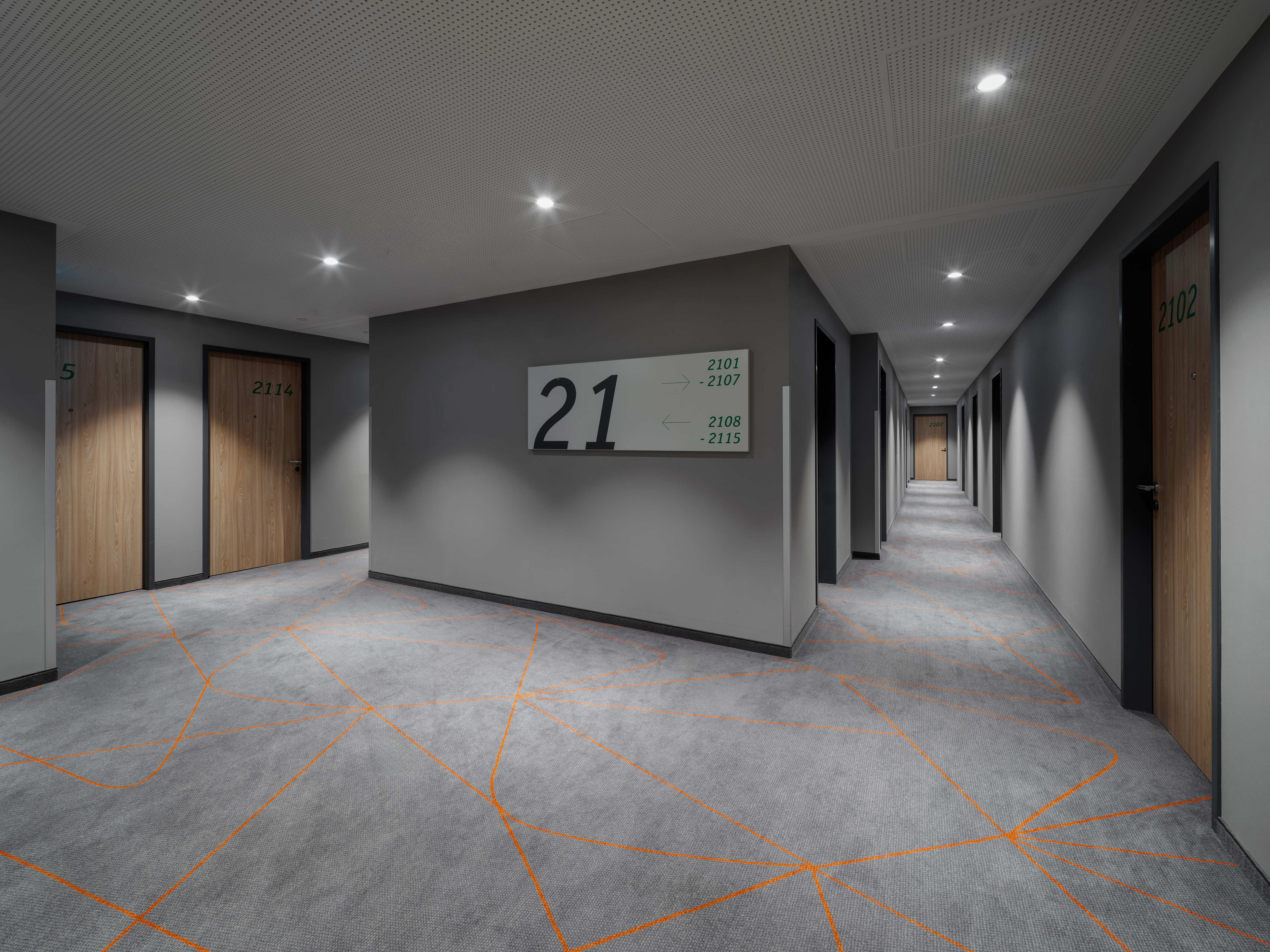 Double Queen Size Bed