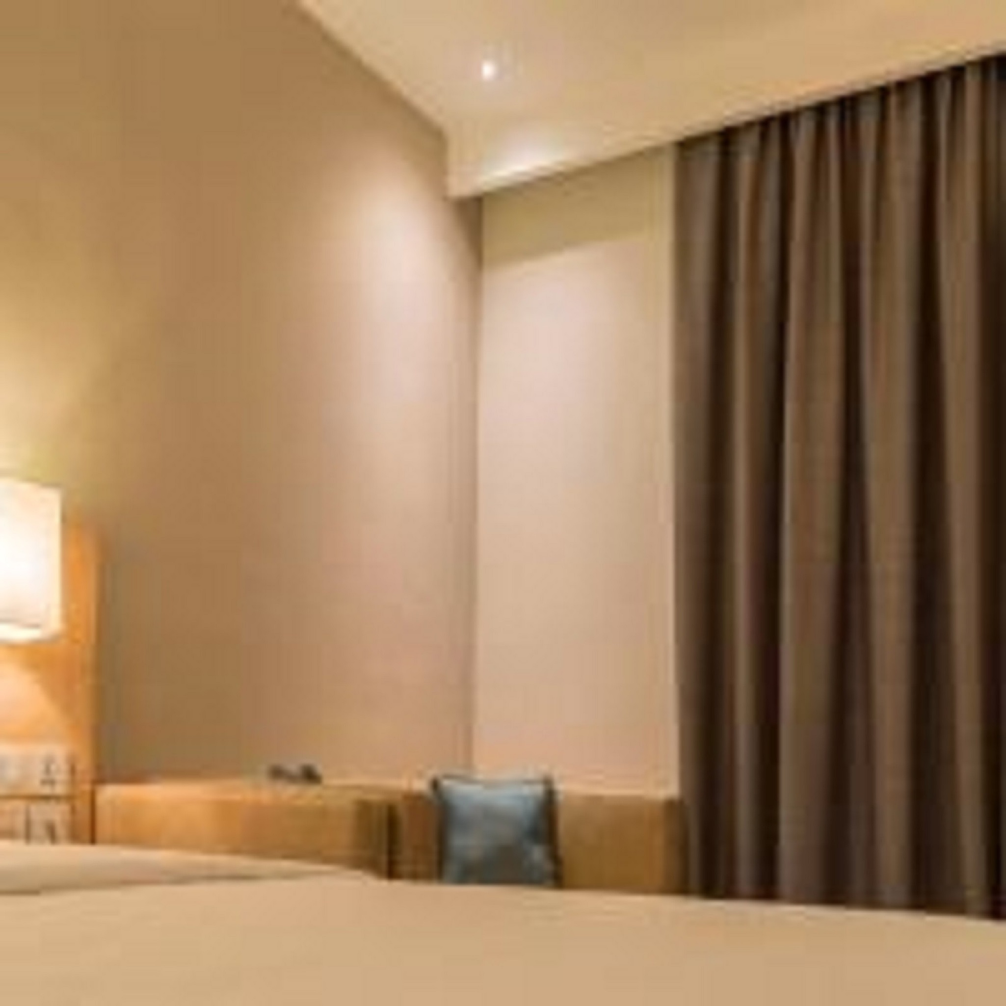 Double Deluxe King Bed