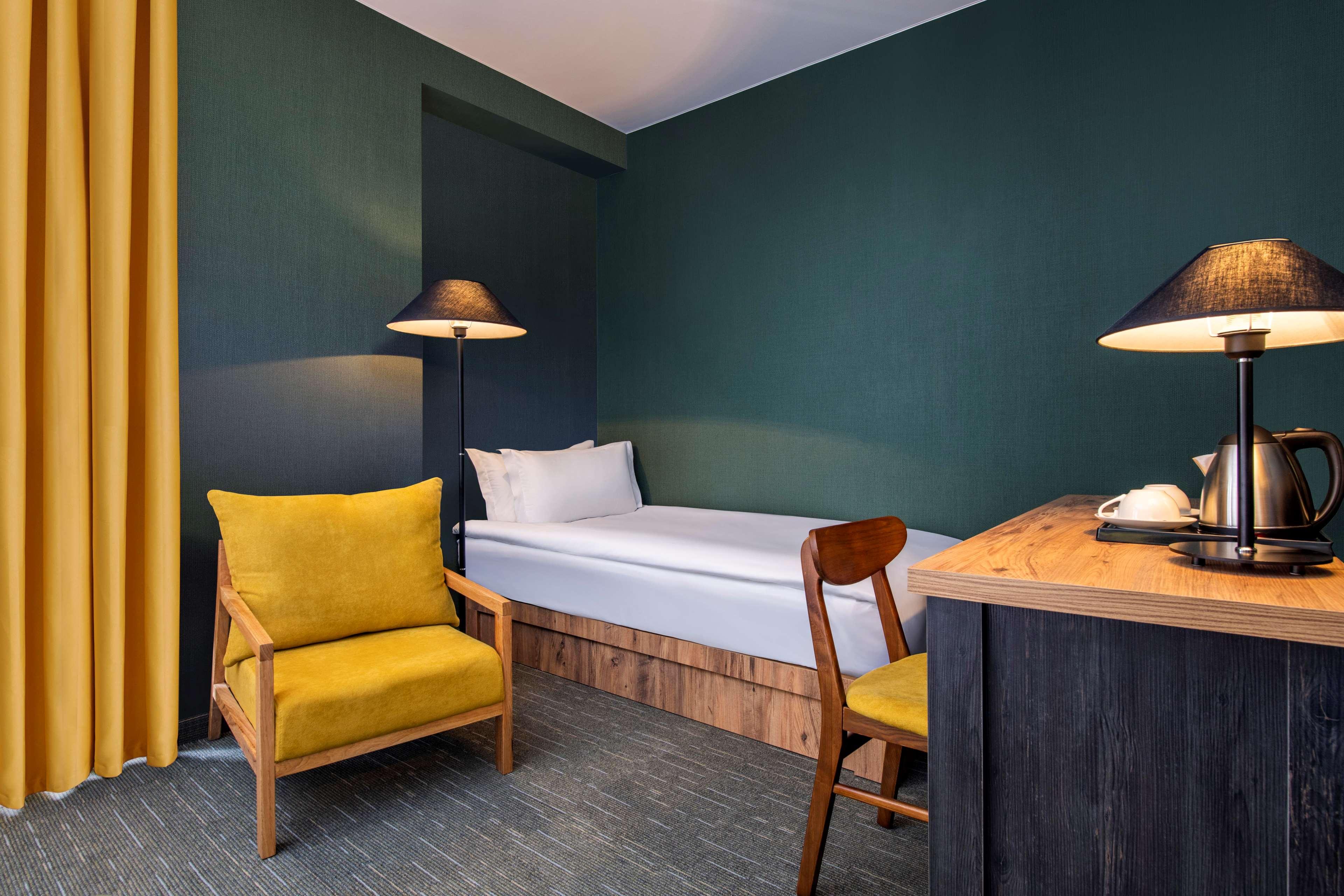 Family Room Connecting Room