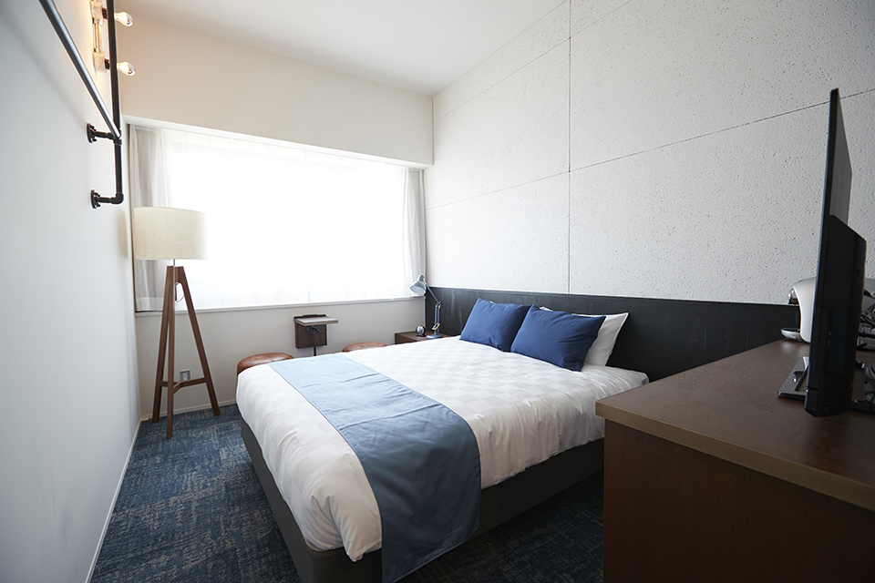 Double Queen Size Bed