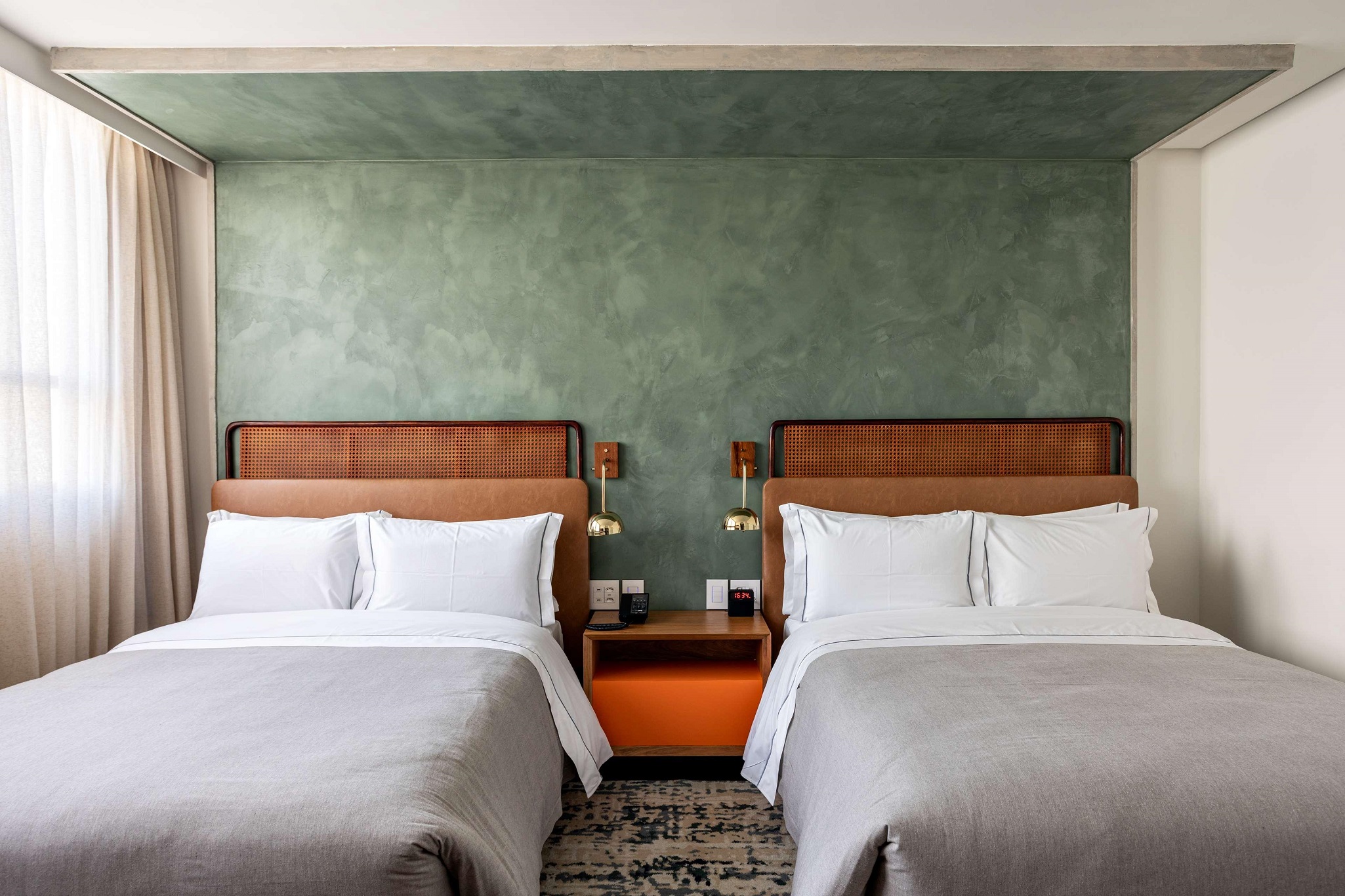 Single Two Queen Beds