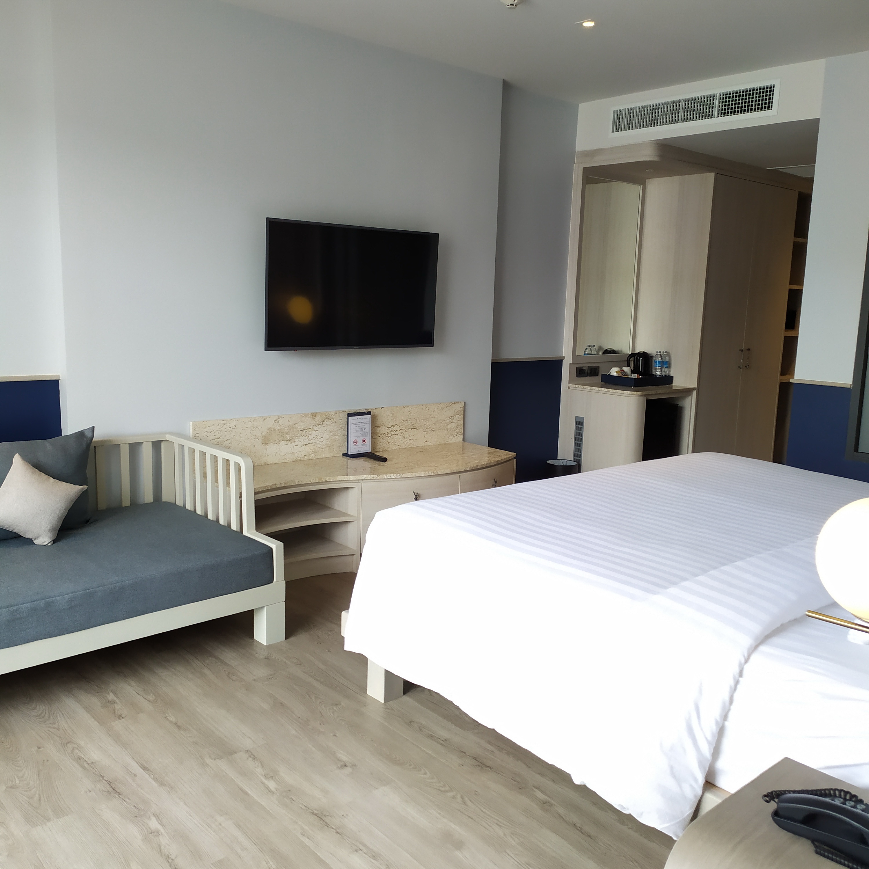 Double or Twin Deluxe