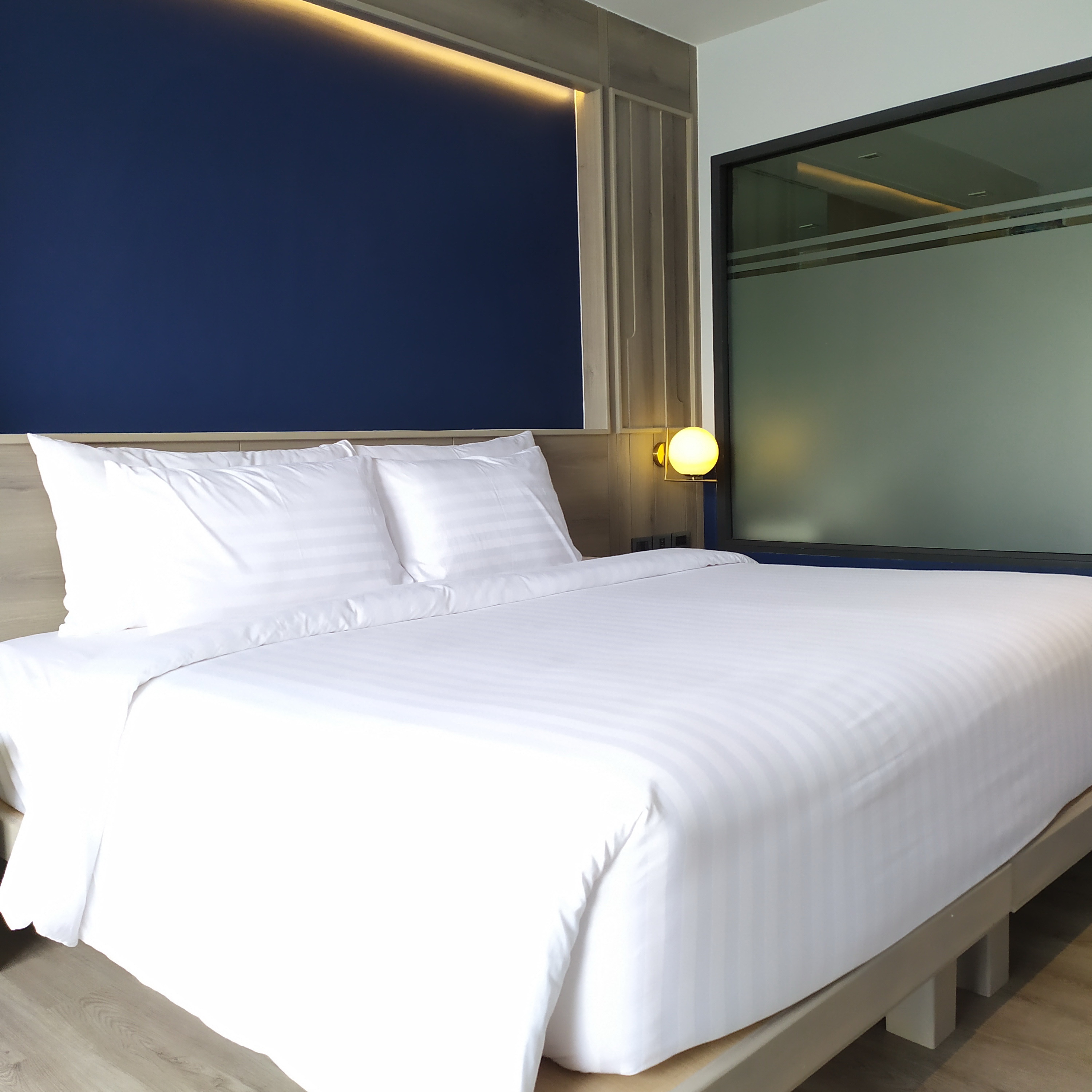 Double or Twin Deluxe