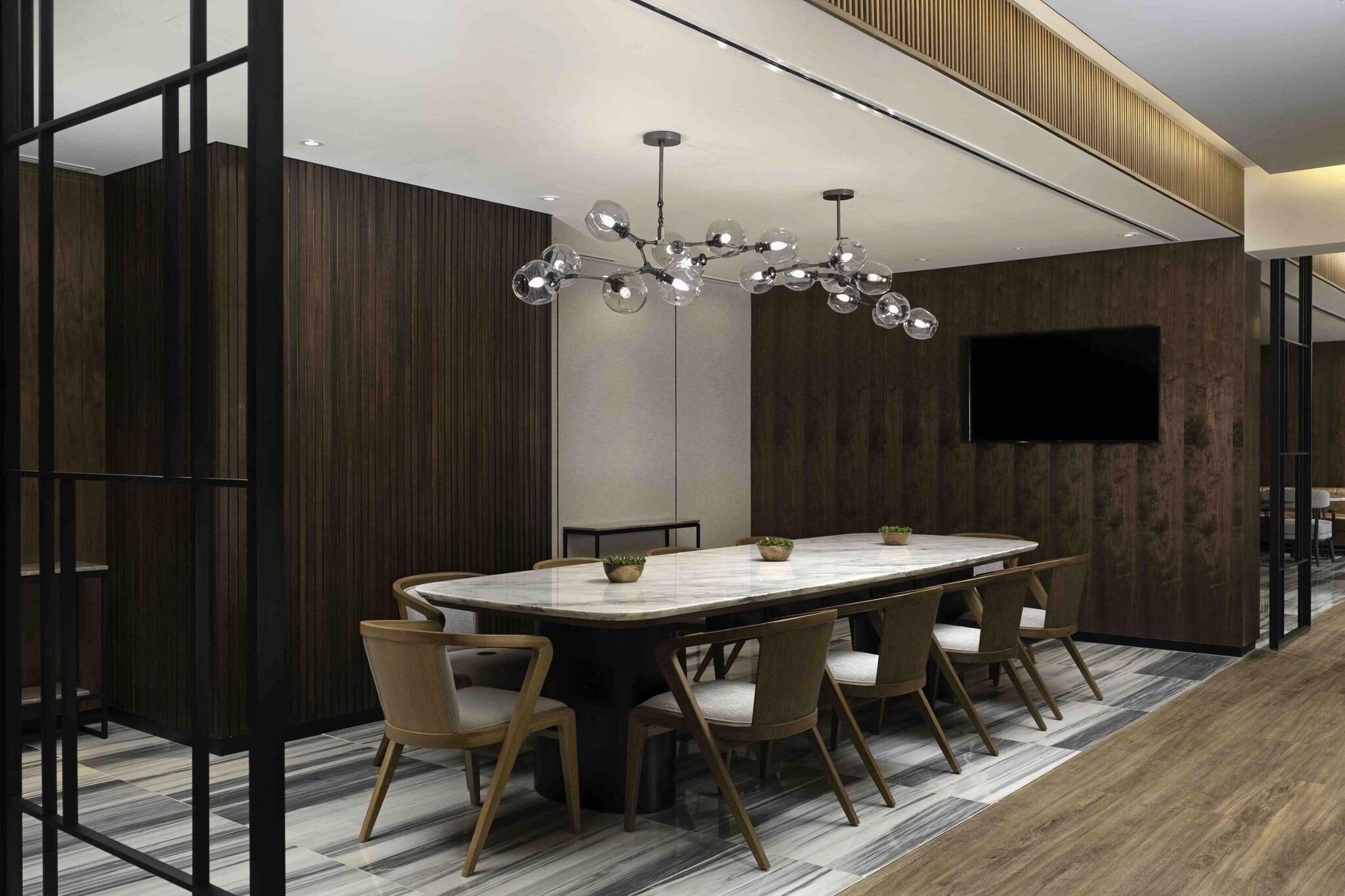 Suite Executive City View