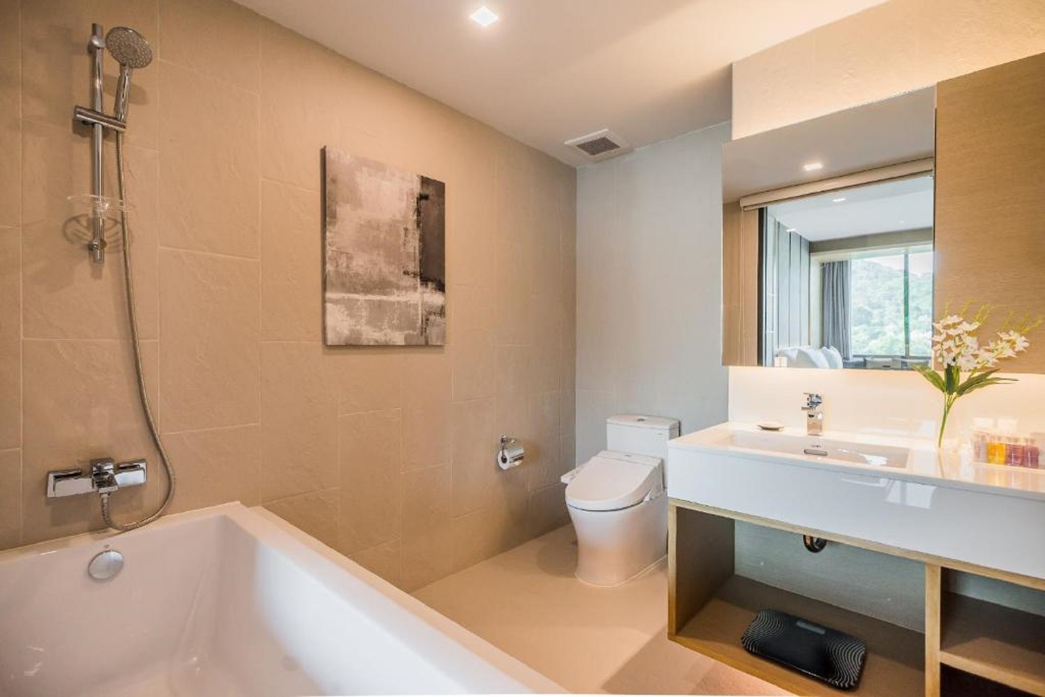 Double or Twin Deluxe Mountain View