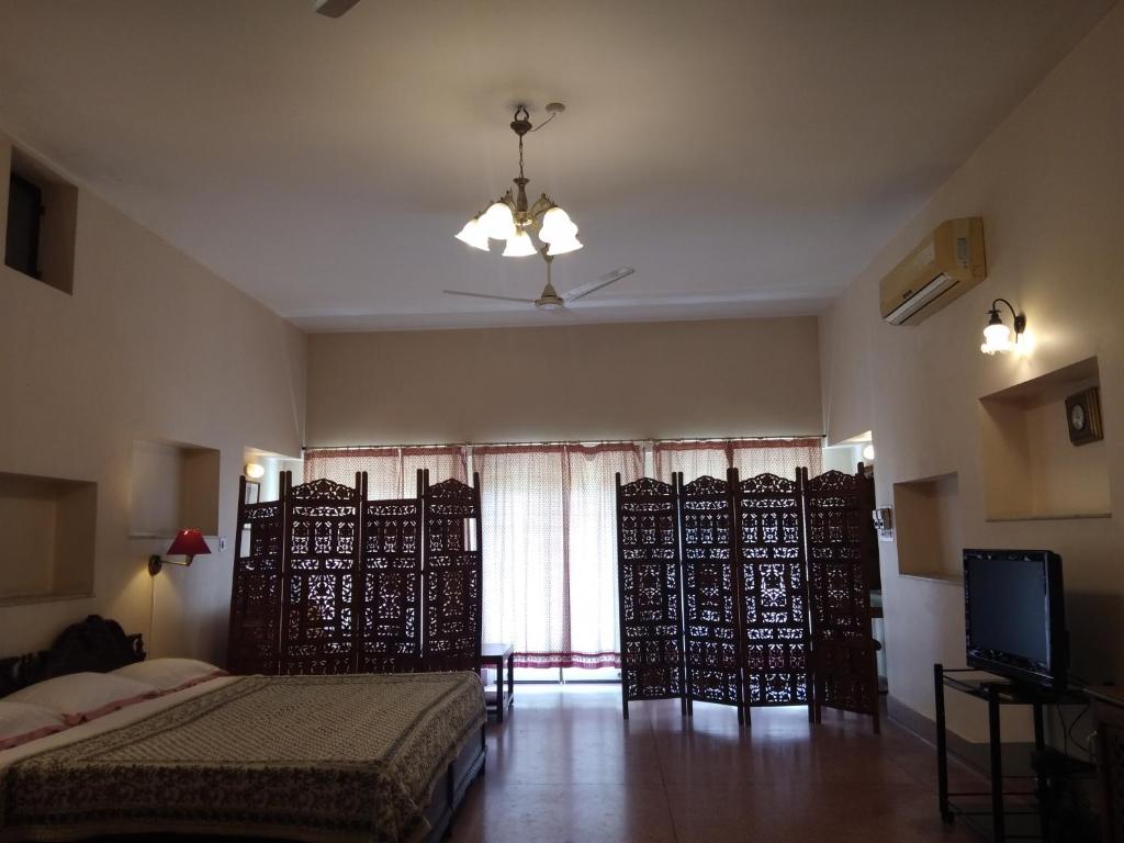 Quadruple Deluxe Capacity 4