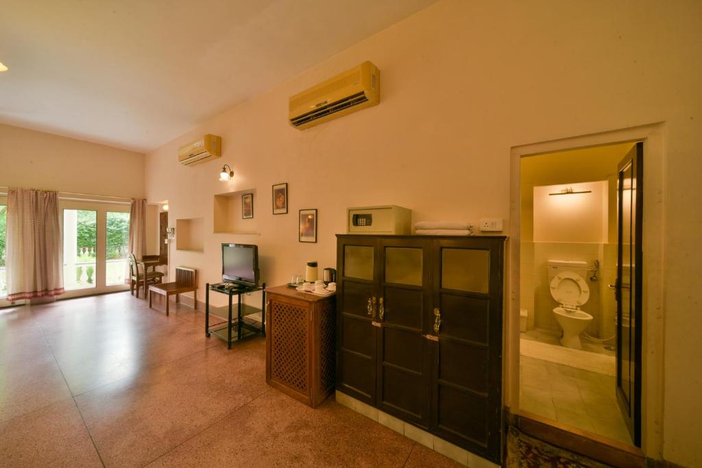 Quadruple Deluxe Capacity 4