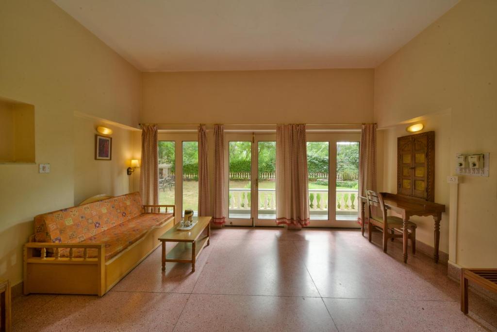 Quadruple Deluxe Capacity 4