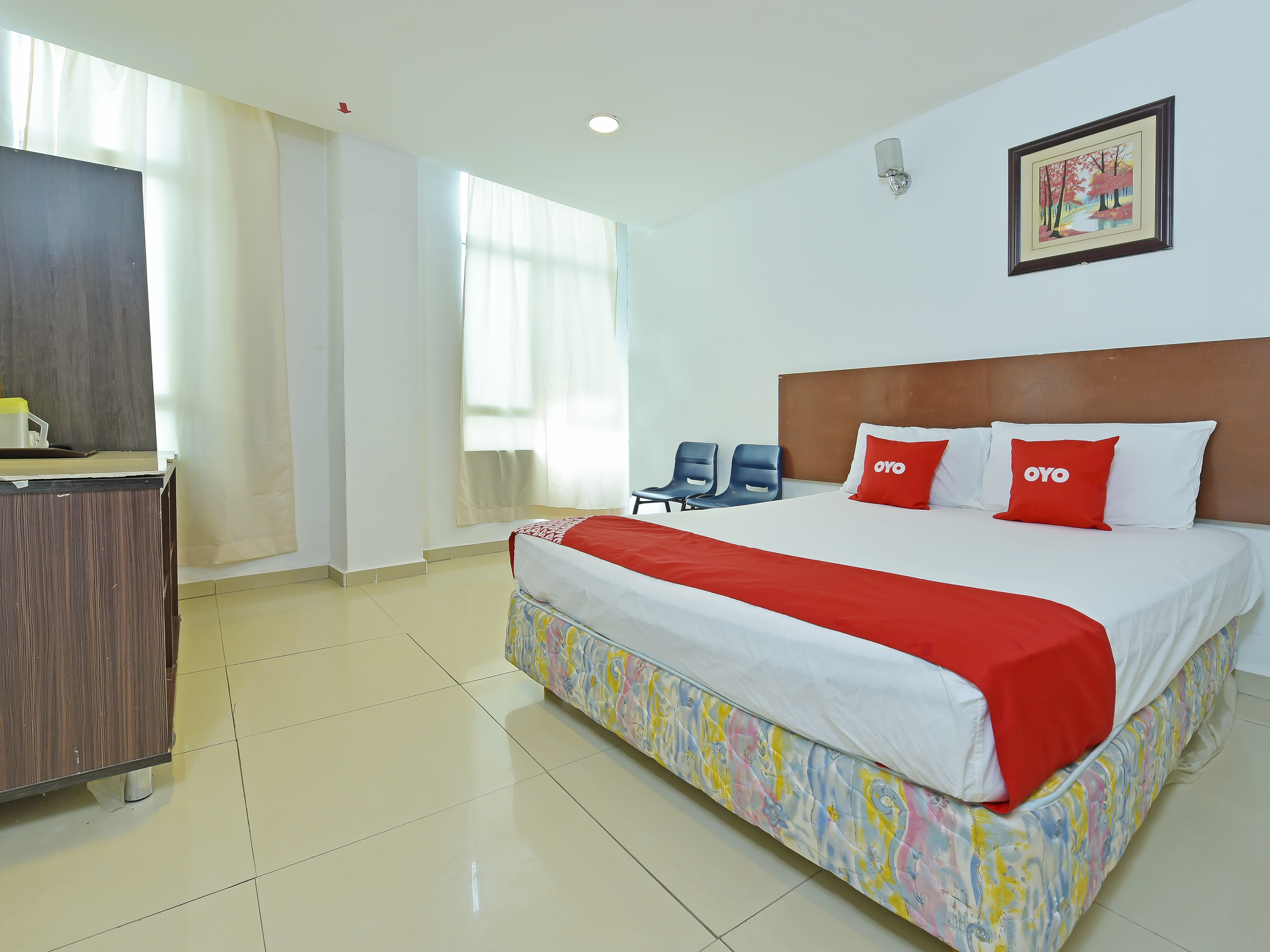 Double Deluxe Queen Bed