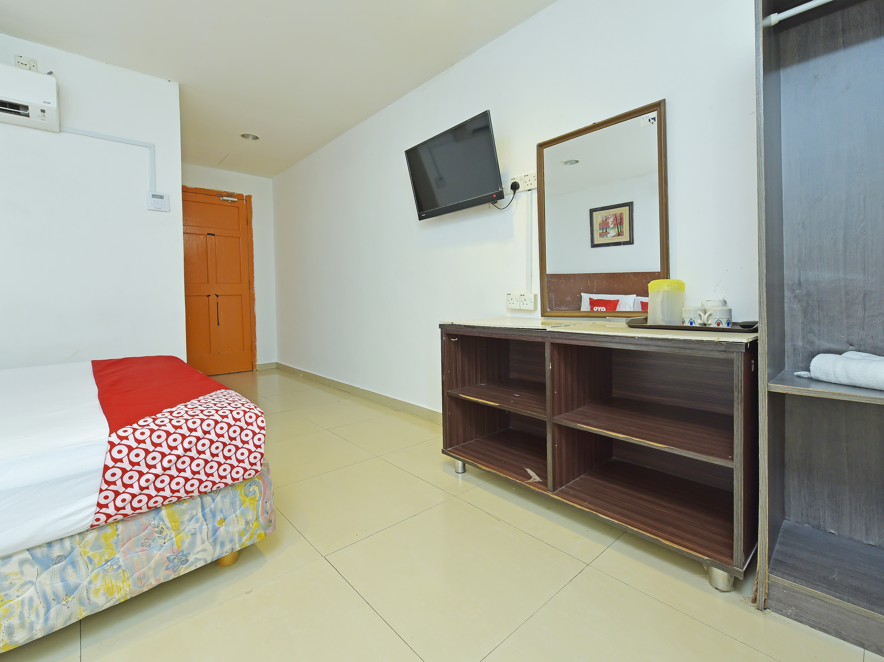 Double Deluxe Queen Bed