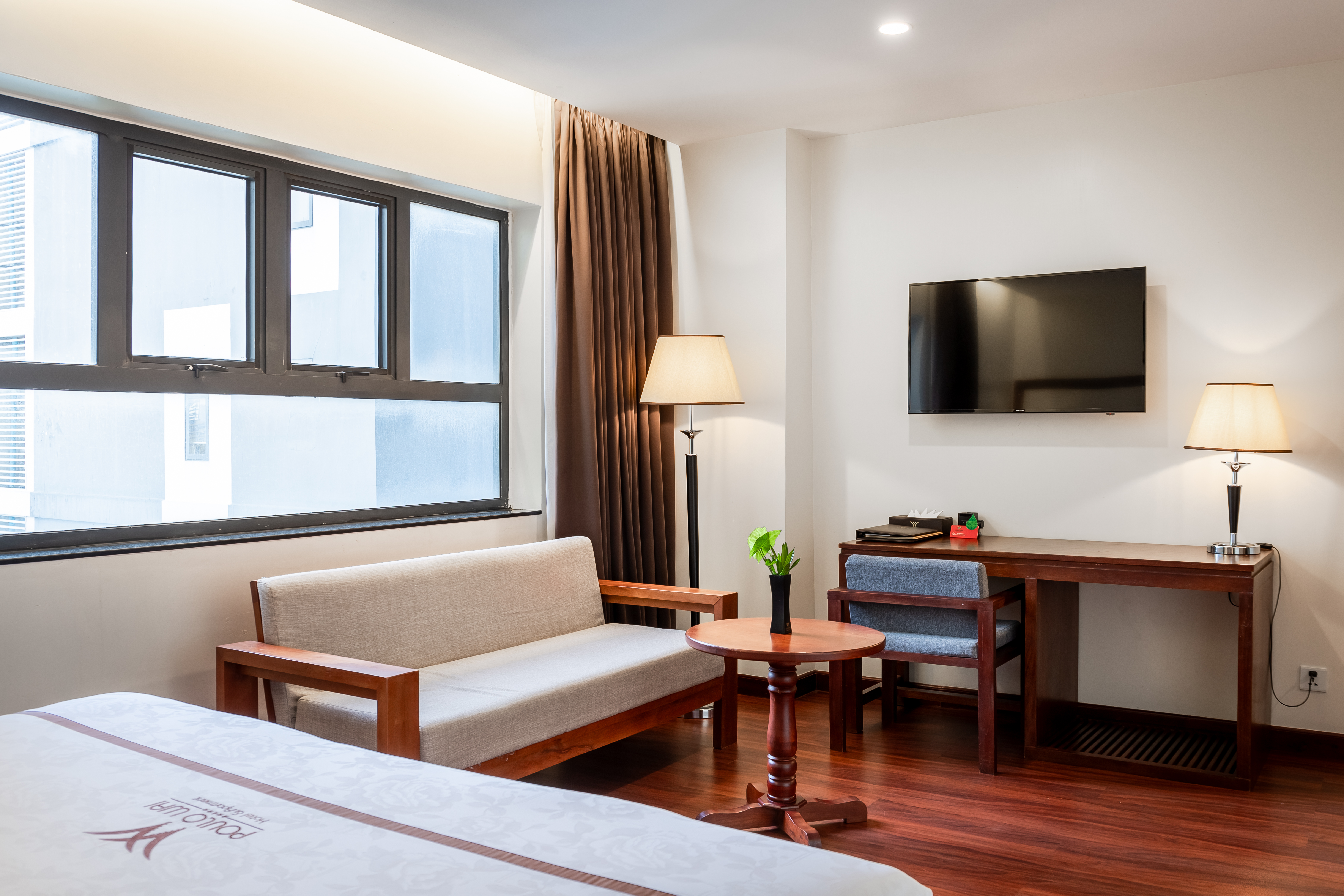 Single Executive King Bed