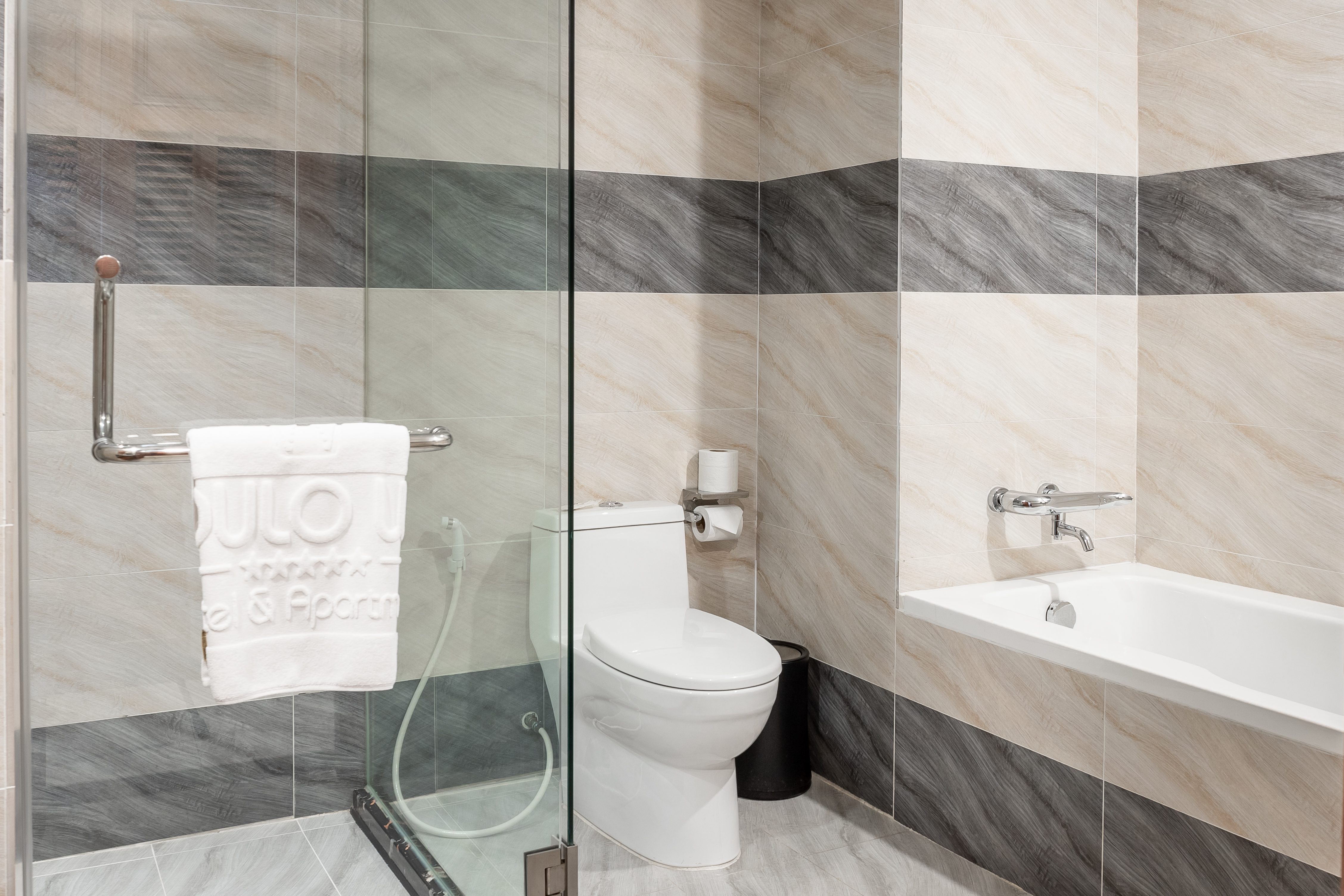 Double King Size Bed